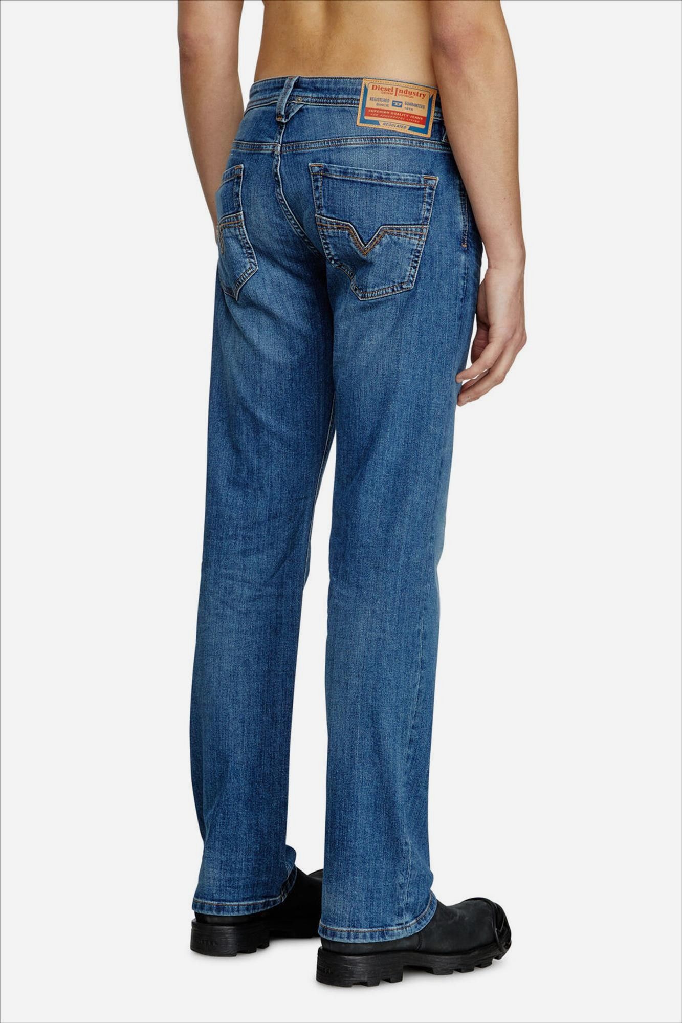 Diesel - Middenblauwe 1986 Larkee-Beex jeans