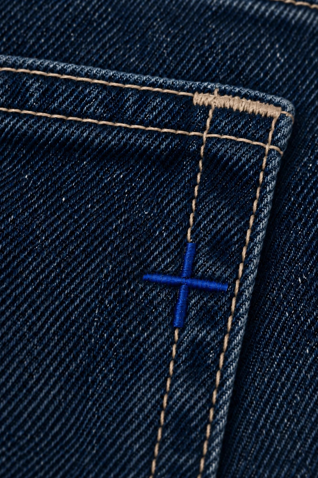 Twelve Ounce - Donkerblauwe Rinsed Åre tapered jeans