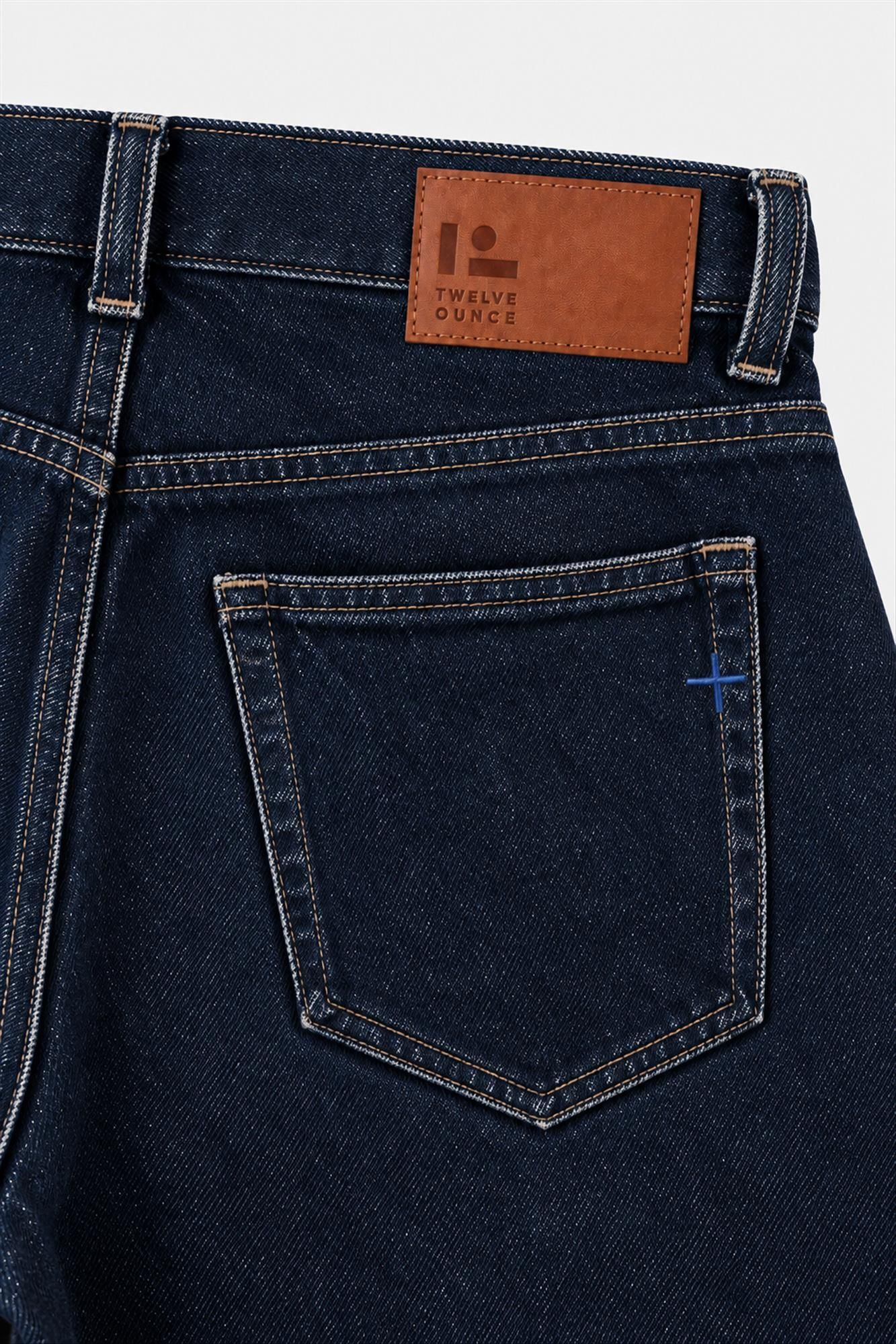 Twelve Ounce - Donkerblauwe Rinsed Selva straight jeans