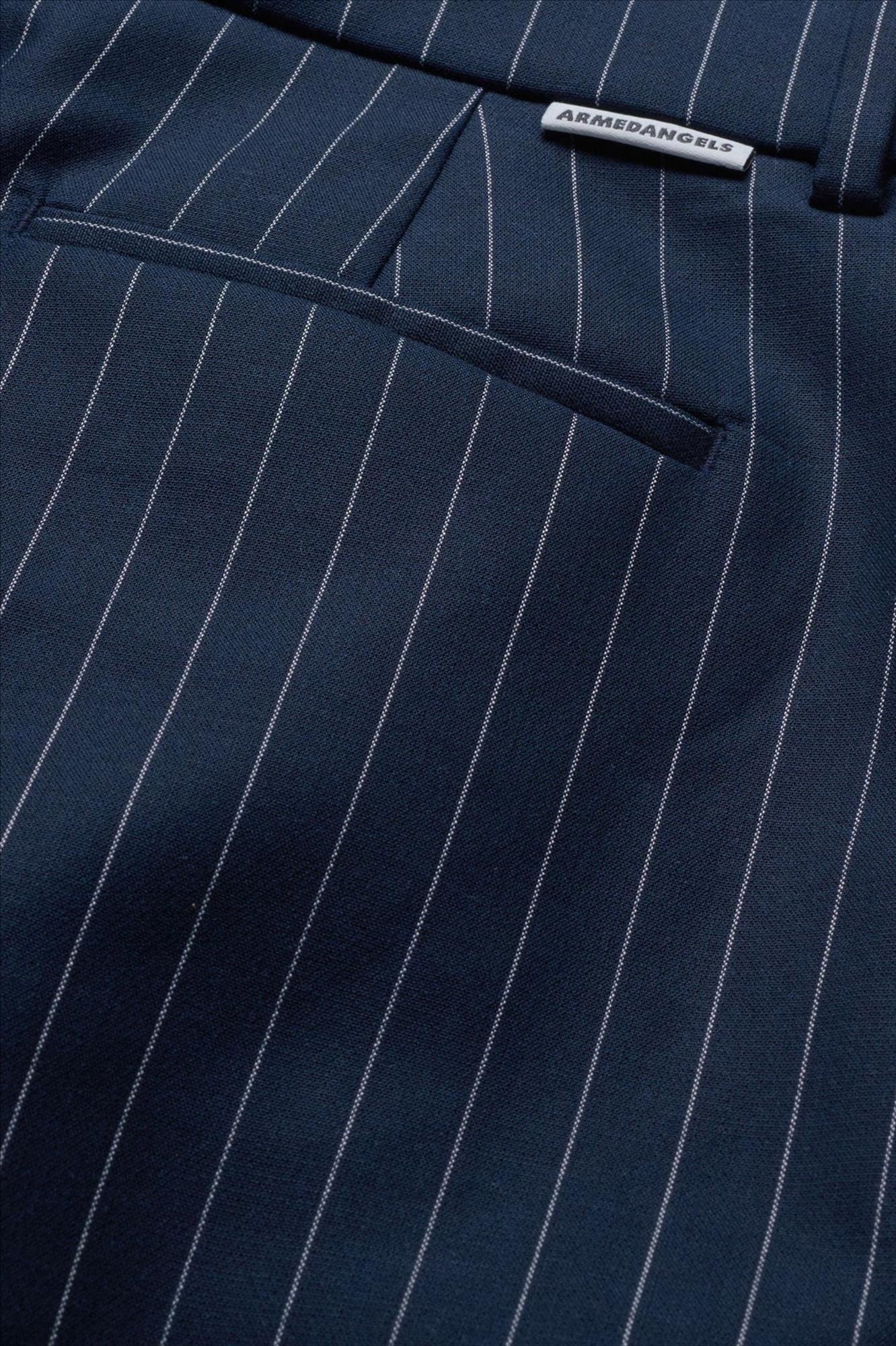 Armed Angels - Donkerblauwe Kaayua Pinstripe broek