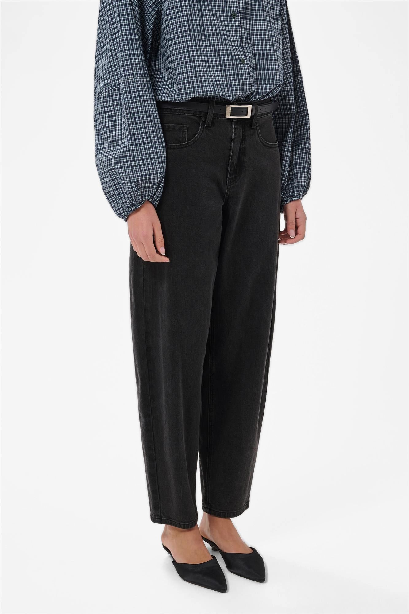 My Essential Wardrobe - Donkergrijze Baloo barrel jeans