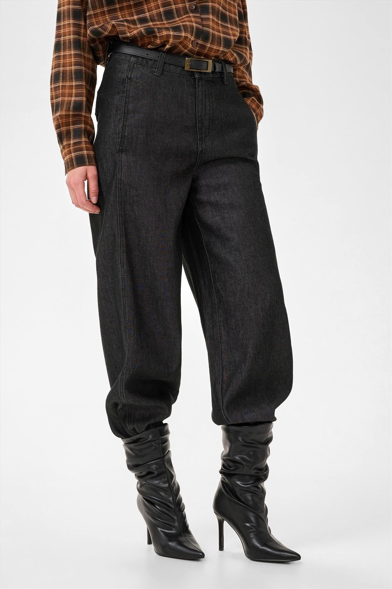 My Essential Wardrobe - Zwarte Kendel loose balloon jeans