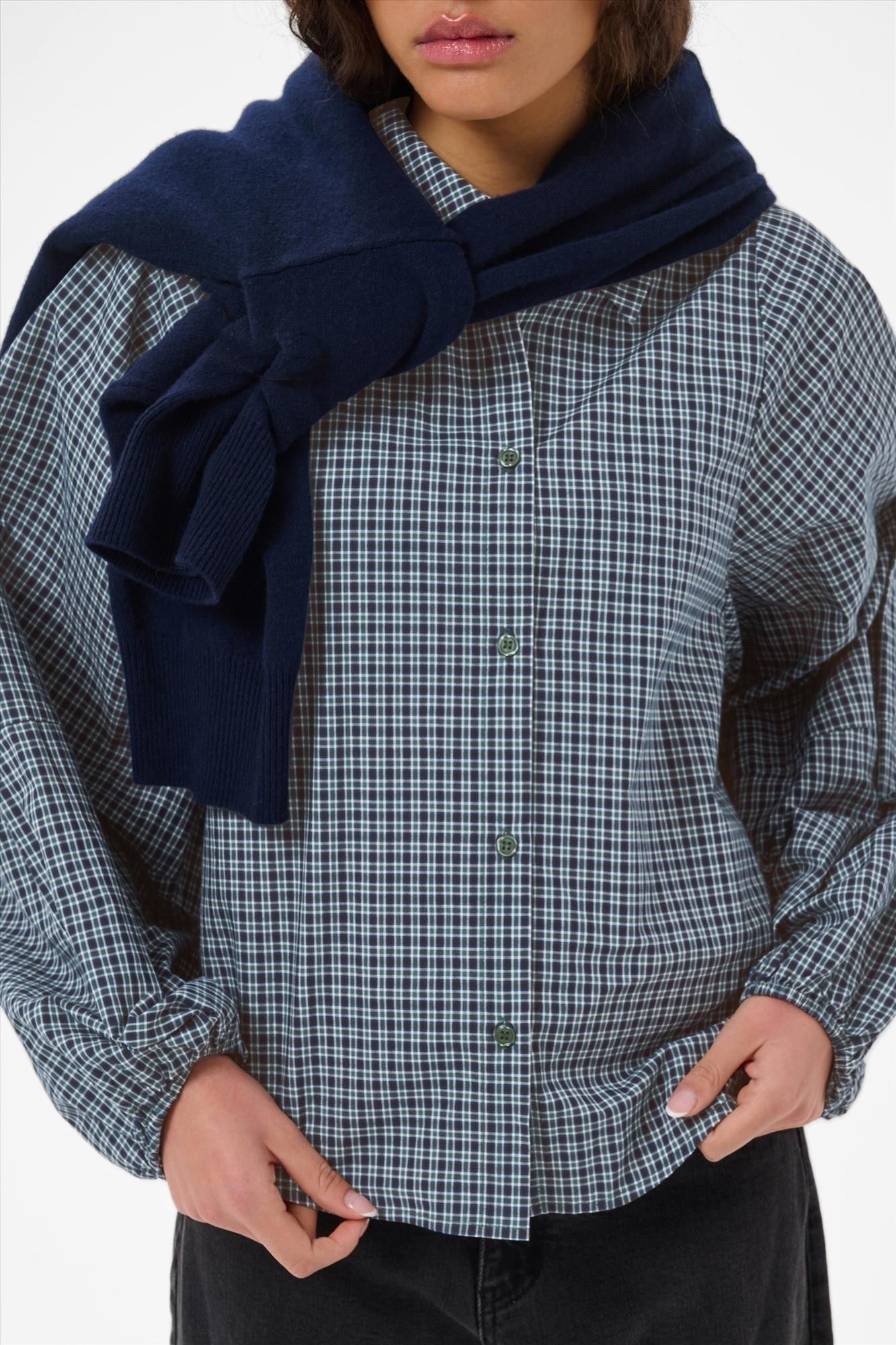 My Essential Wardrobe - Donkerblauwe Ilse blouse