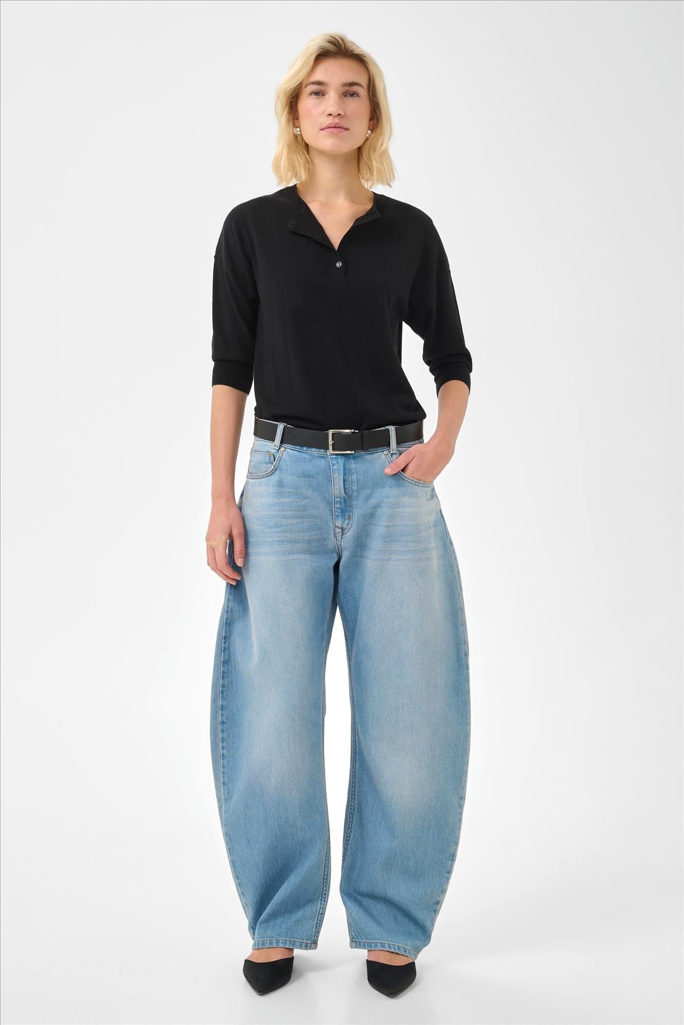 My Essential Wardrobe - Zwarte Kir trui