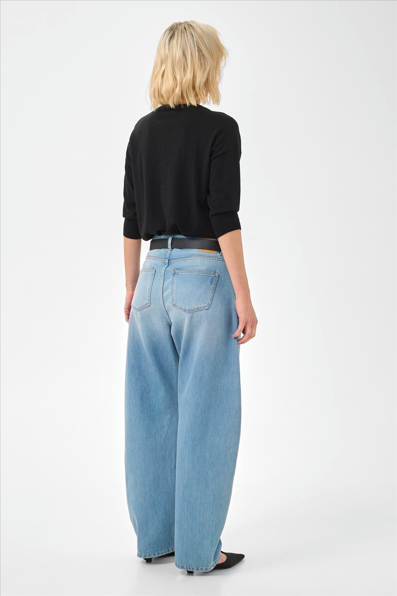 My Essential Wardrobe - Zwarte Kir trui
