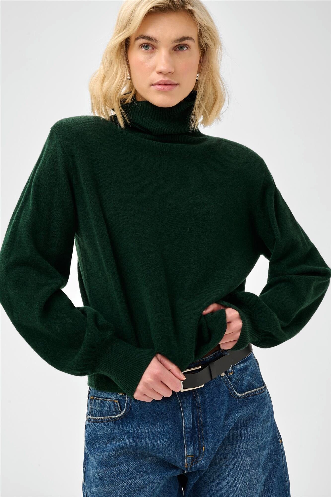 My Essential Wardrobe - Donkergroene Jola trui