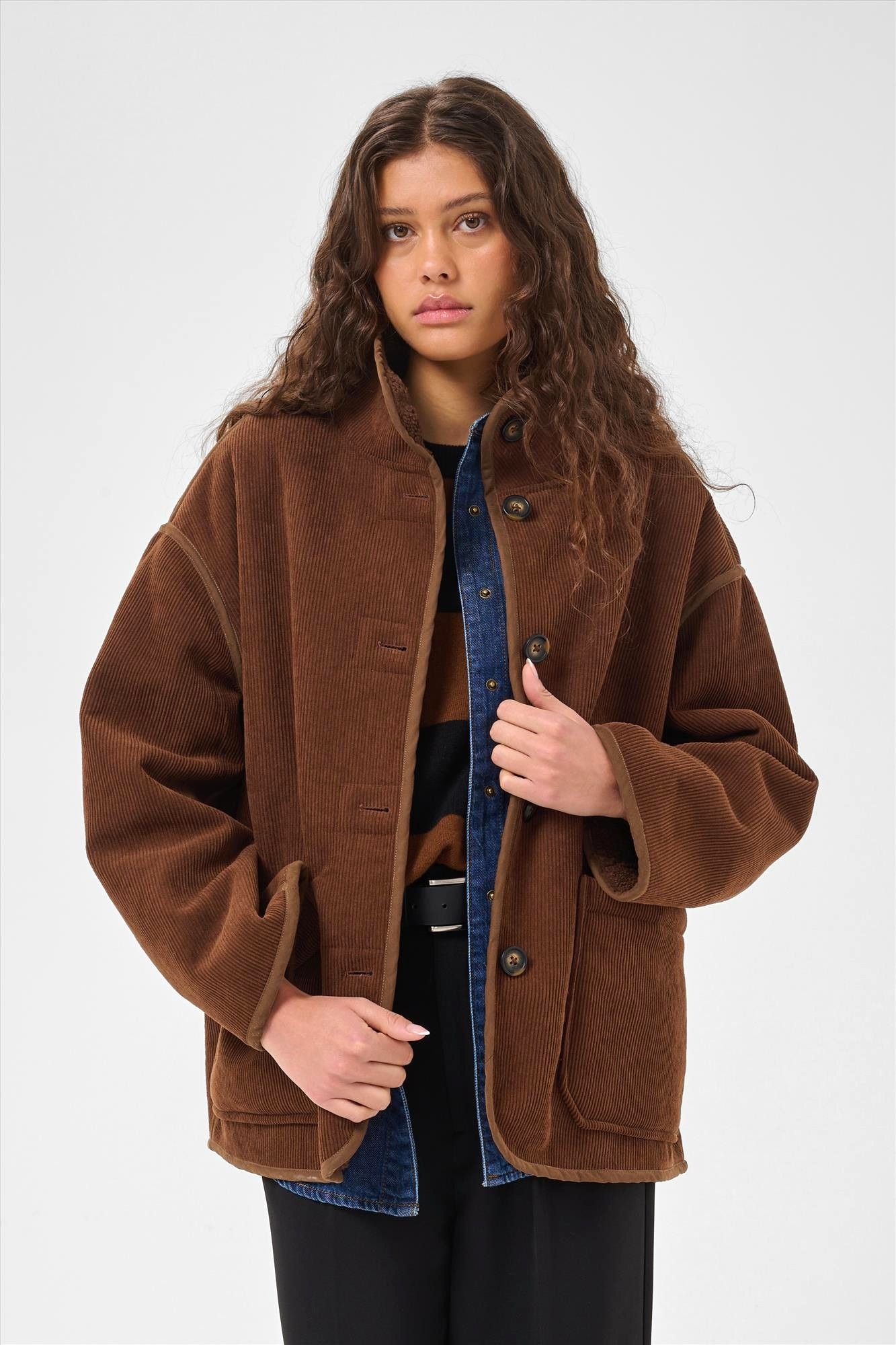 My Essential Wardrobe - Donkerbruine Funa Reversible jas