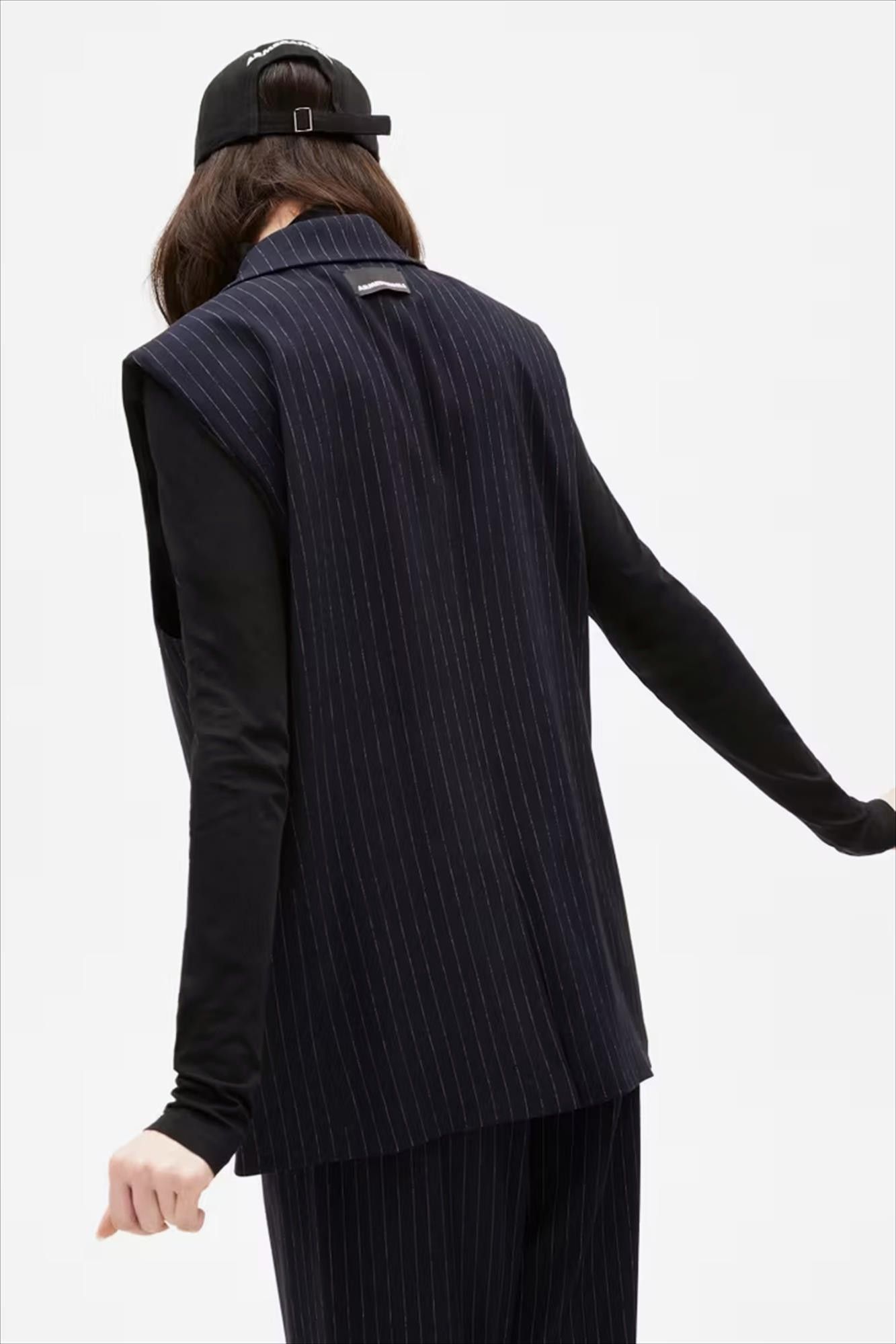 Armed Angels - Donkerblauwe Pinstripe mouwloze blazer