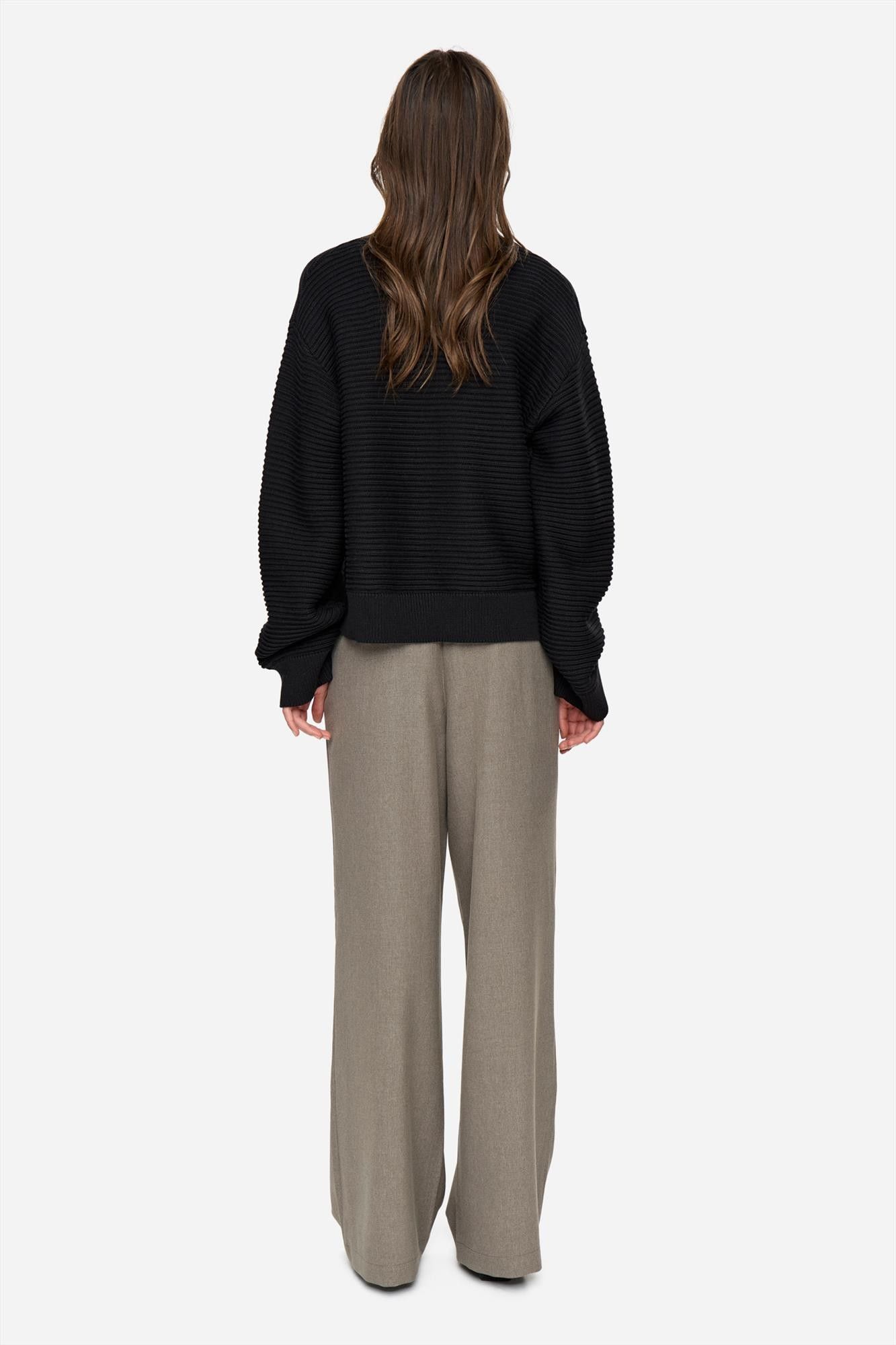 Minimum - Zwarte Sissel t-n jumper trui