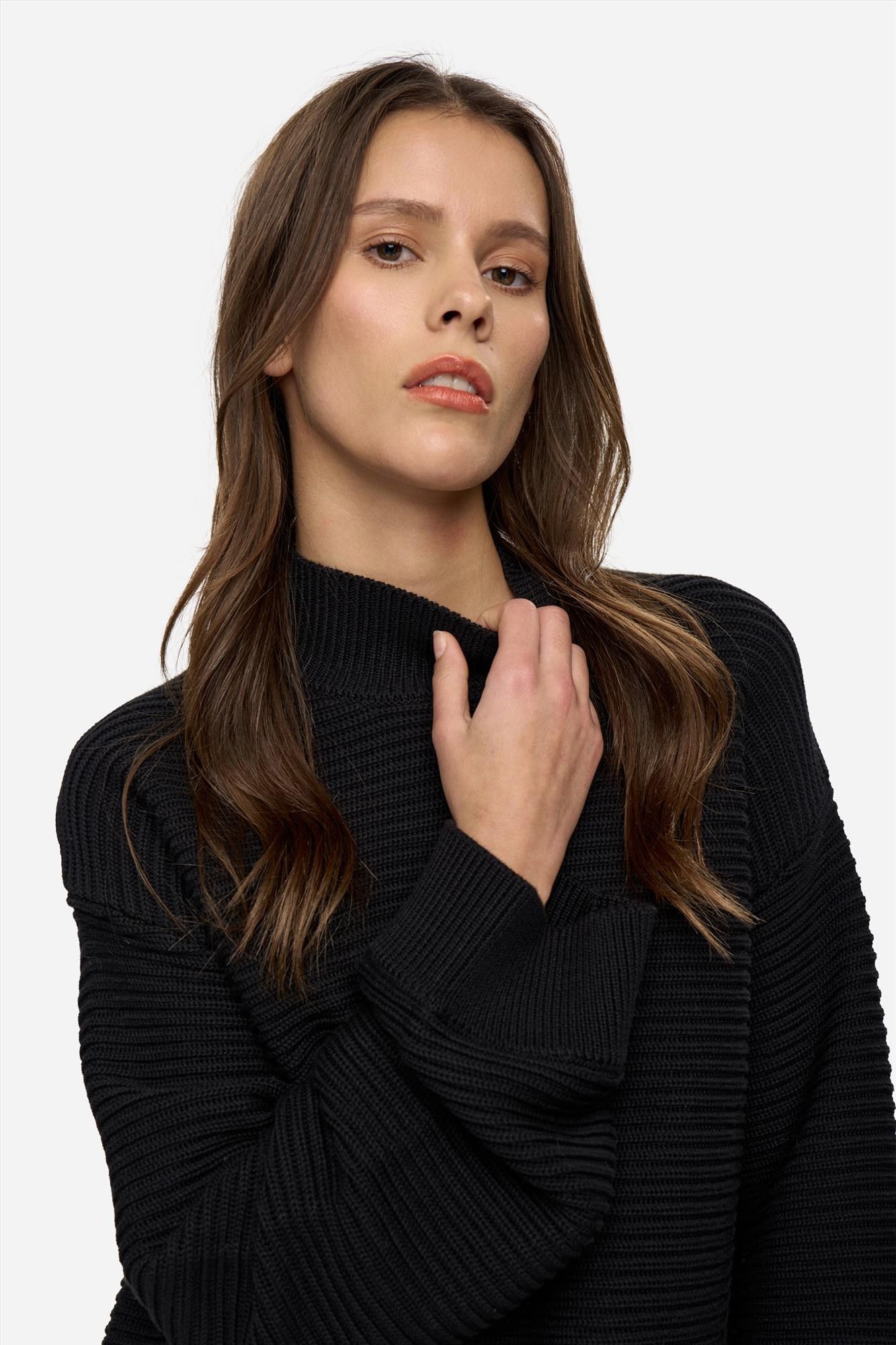 Minimum - Zwarte Sissel t-n jumper trui