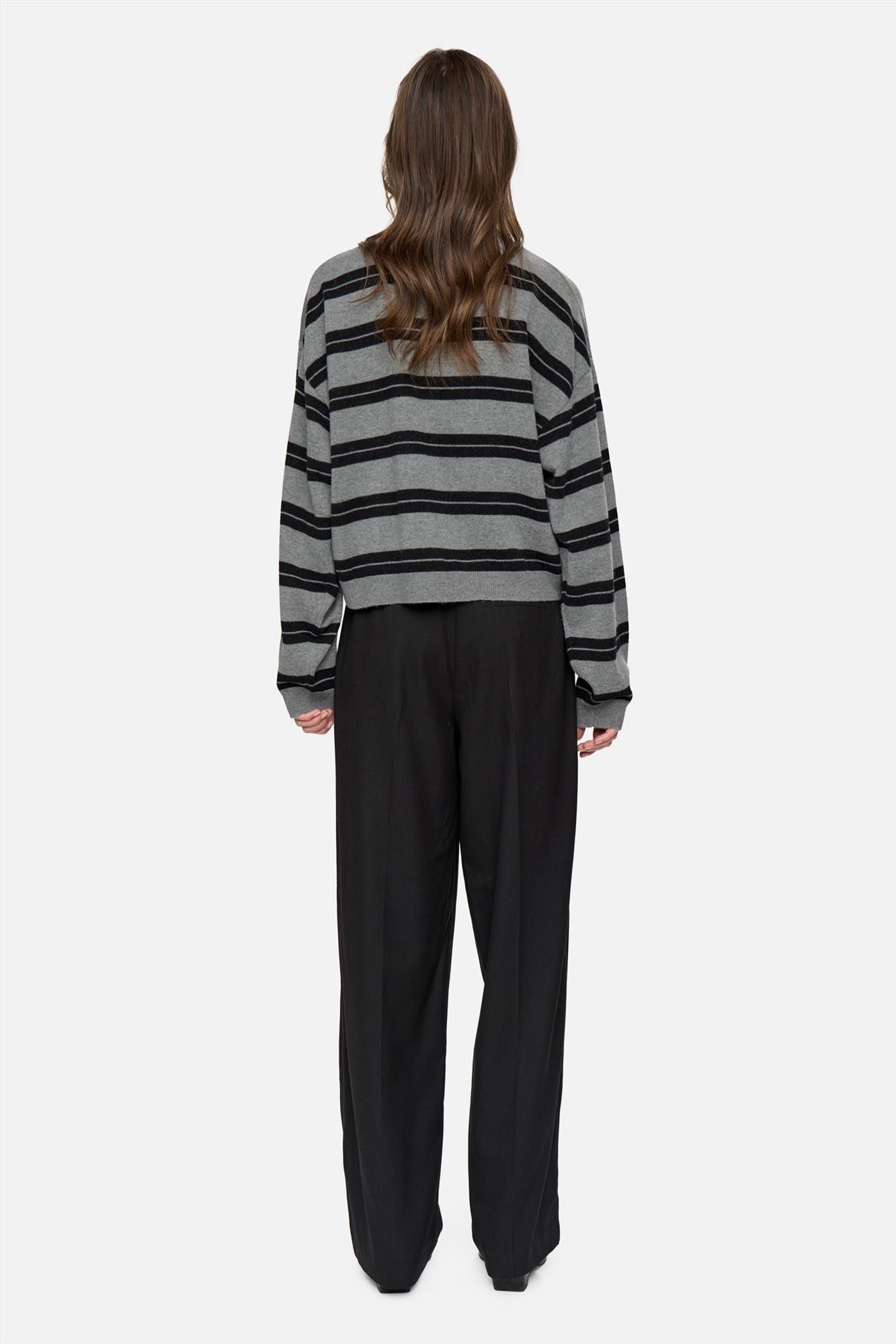 Minimum - Grijs-Zwart Gestreepte Assiana cardigan