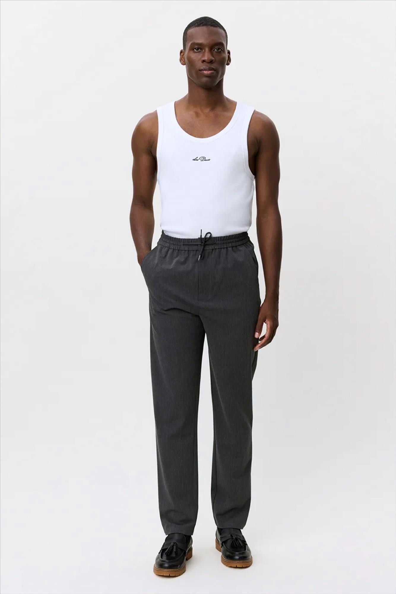 LES DEUX  - Donkergrijze Como Textured tapered broek