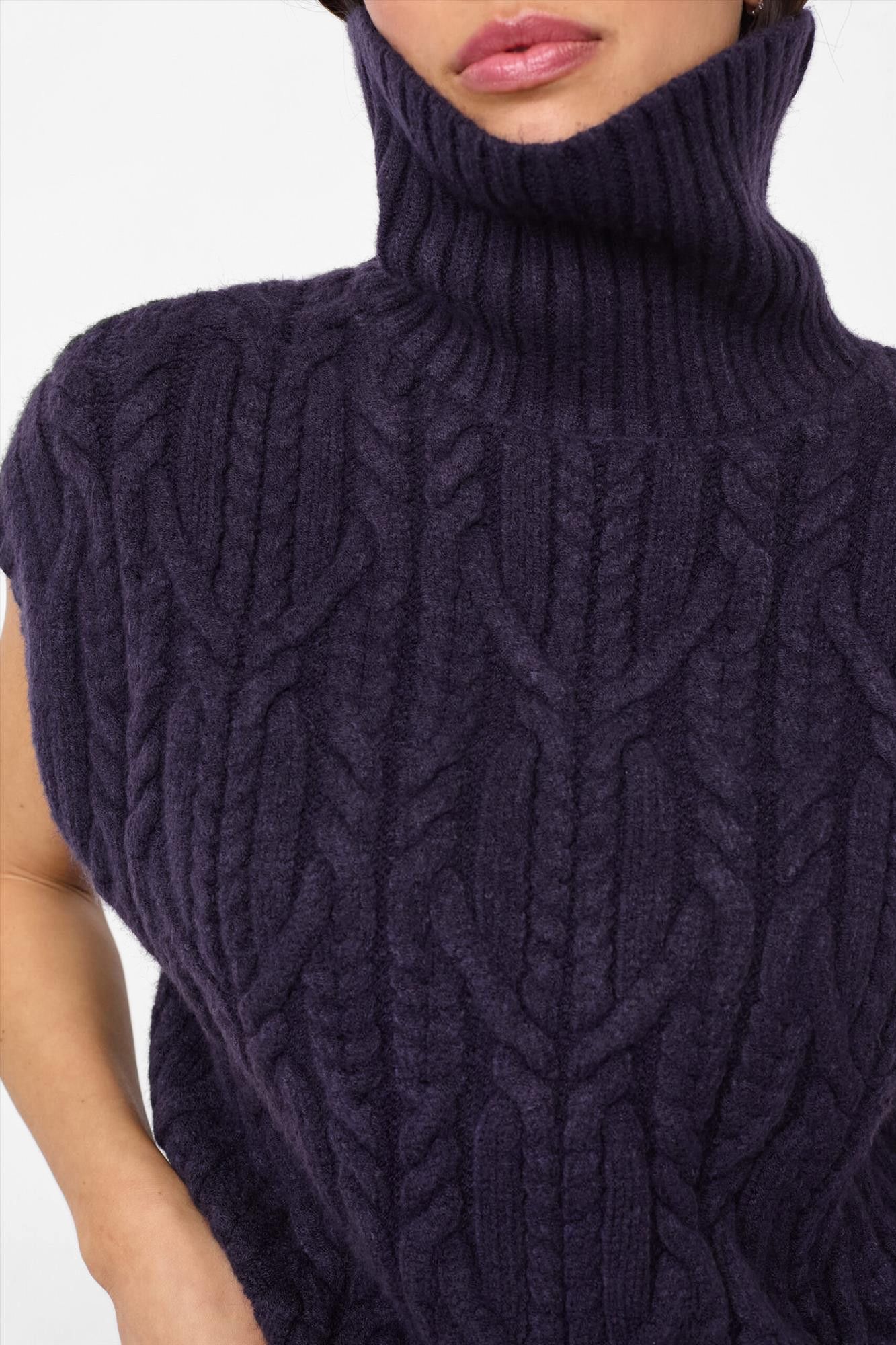CO'COUTURE - Donkerblauwe Row Cable Knit trui