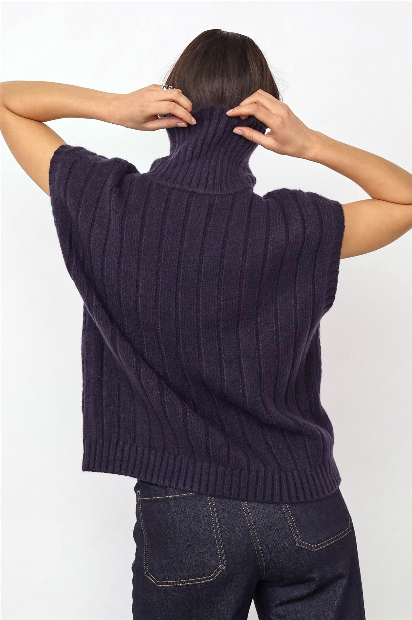 CO'COUTURE - Donkerblauwe Row Cable Knit trui