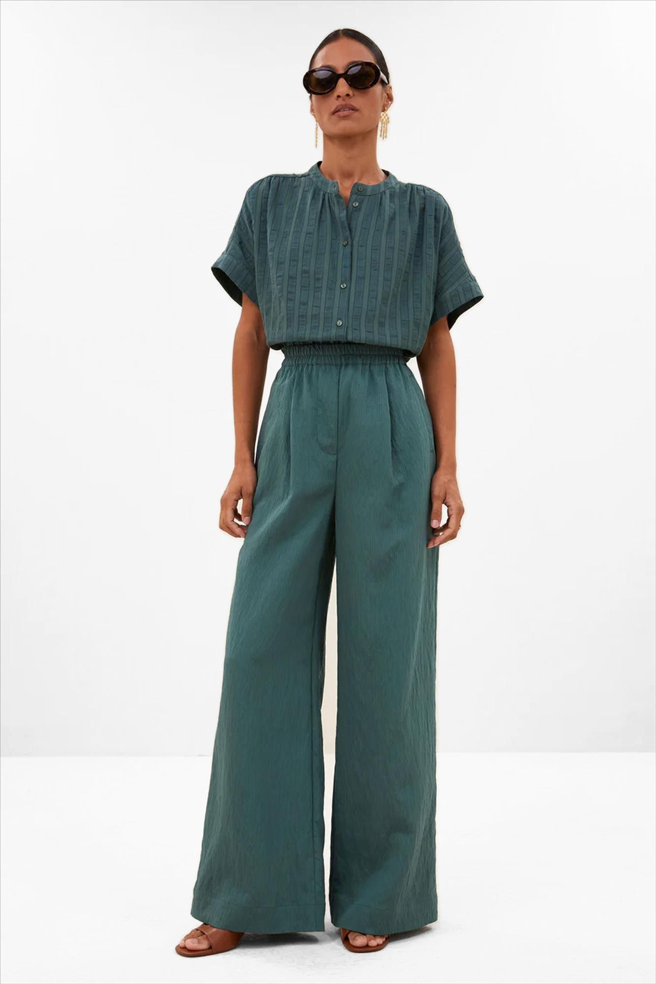 BY BAR - Donkergroene Celin Stripe broek