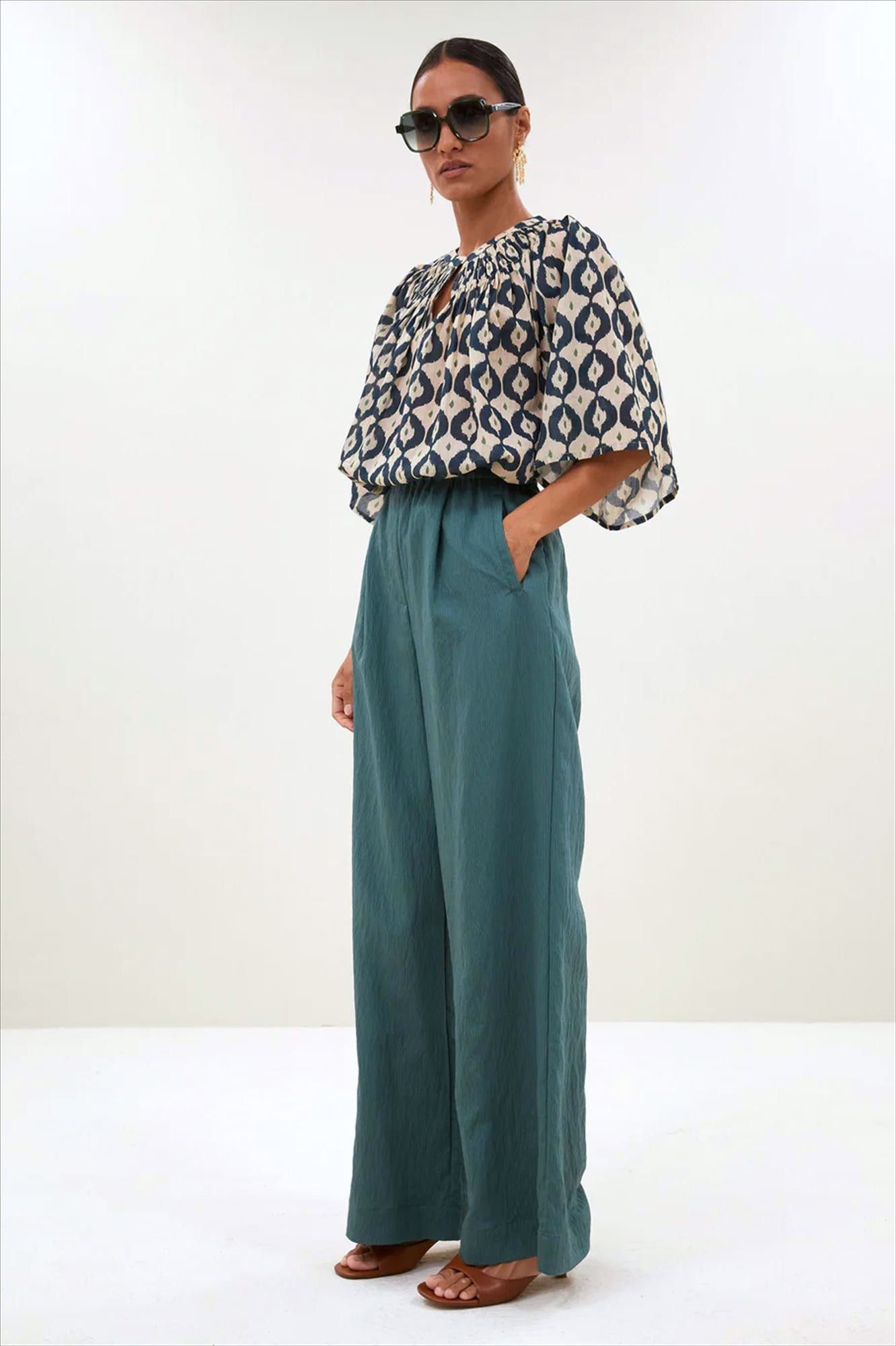BY BAR - Donkergroene Celin Stripe broek