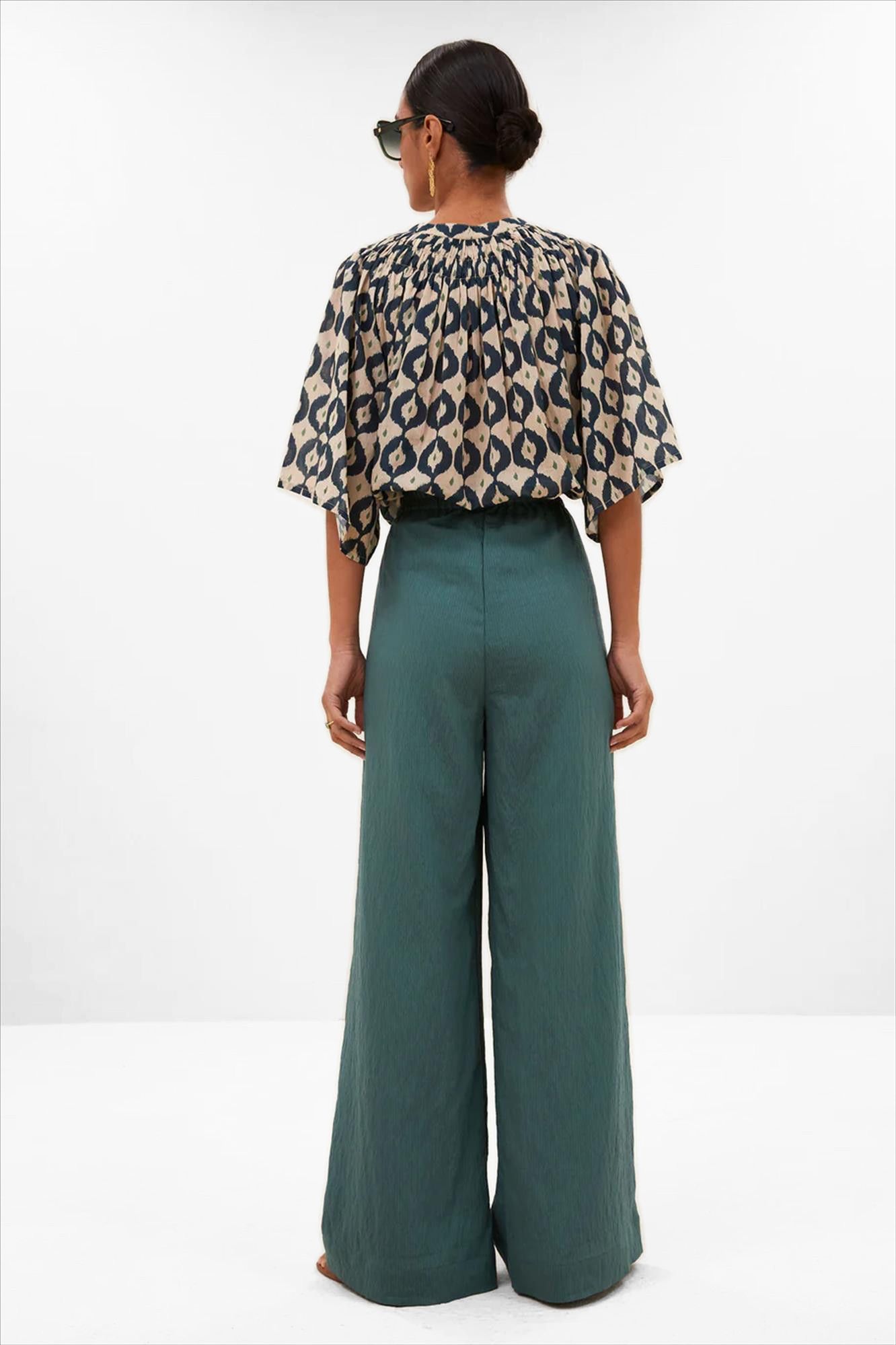 BY BAR - Donkergroene Celin Stripe broek