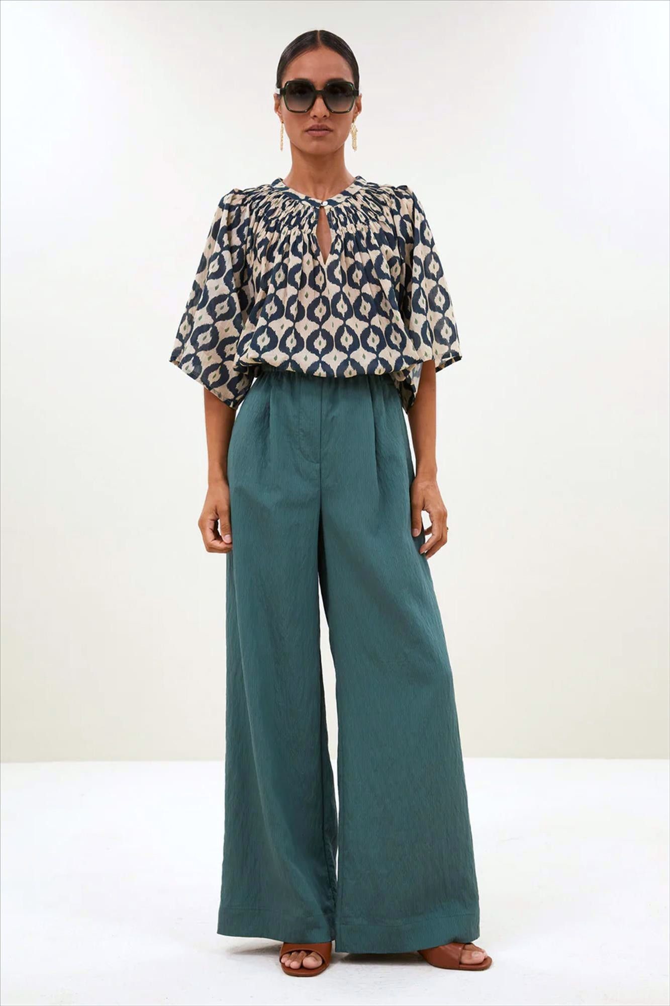 BY BAR - Donkergroene Celin Stripe broek