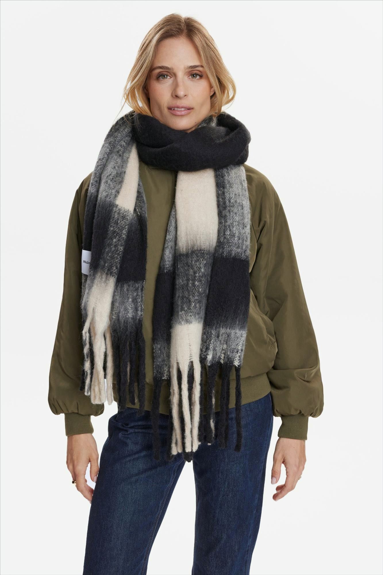 Nümph - Zwart-Beige Milo sjaal
