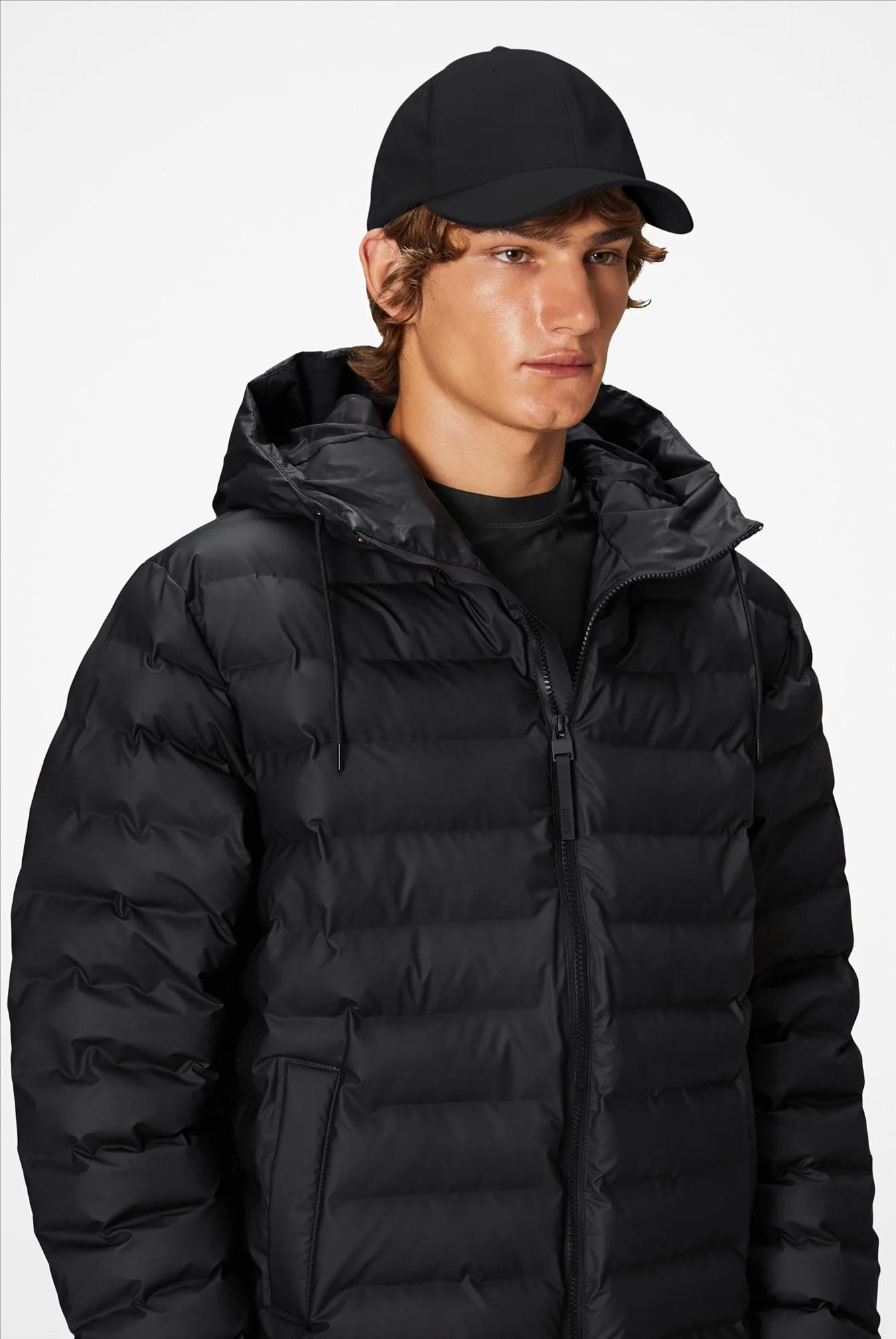 RAINS - Zwarte Classic pet