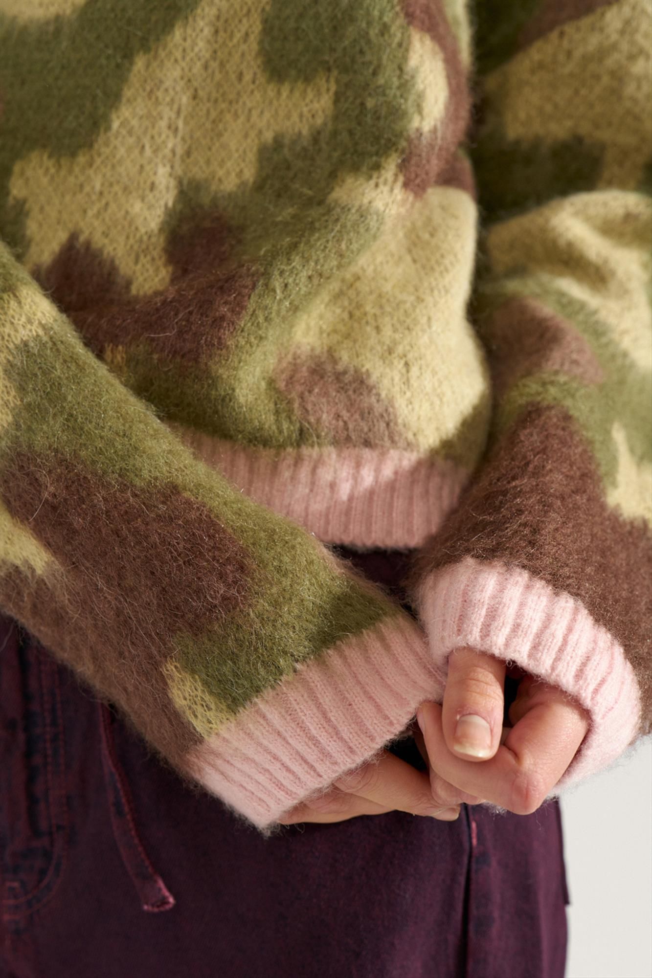 Nümph - Groene Camouflage Nucamu trui