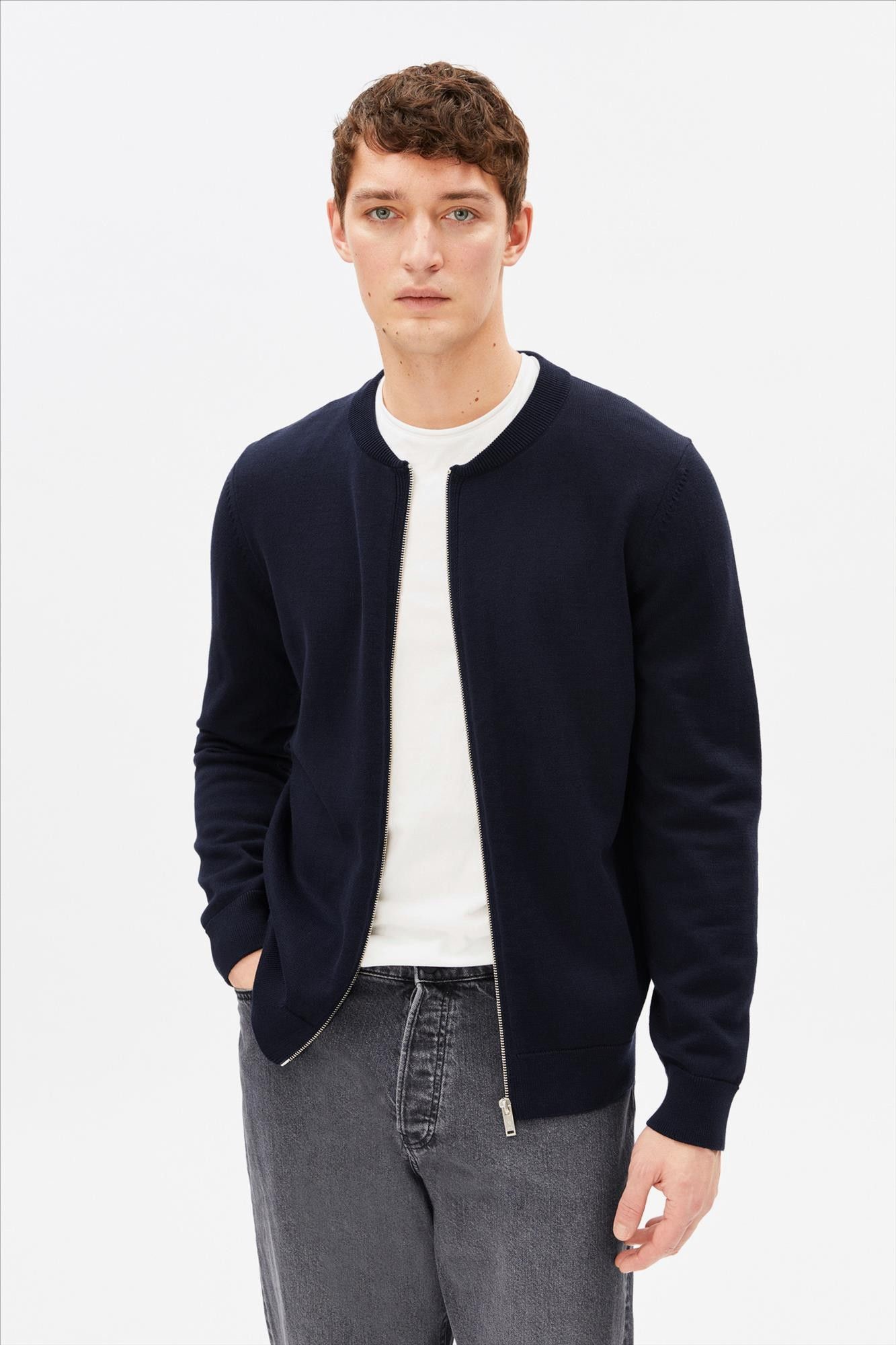 Armed Angels - Donkerblauwe Agaamon jacket trui