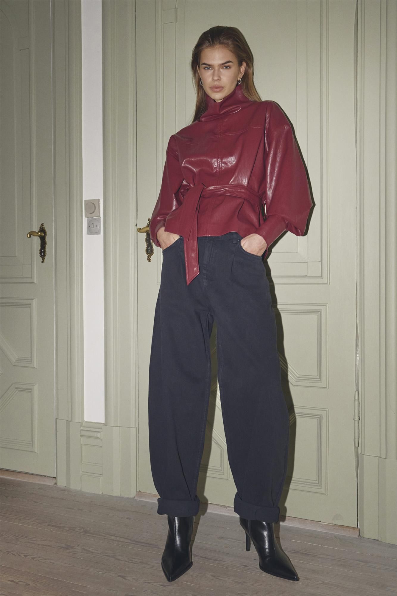 CO'COUTURE - Bordeaux Gitt Funnel Neck blouse