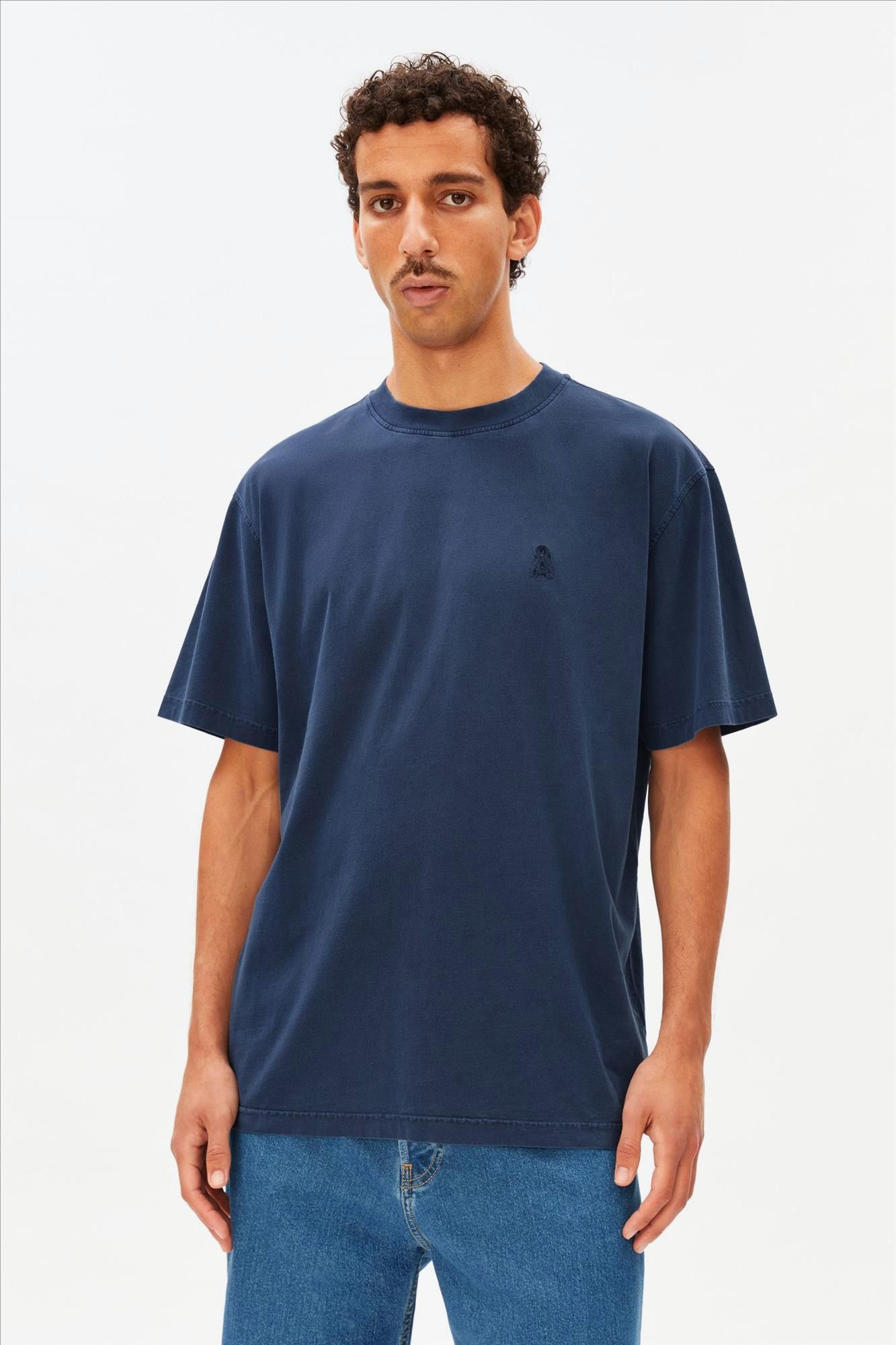 Armed Angels - Donkerblauwe Iconic Maarkos T-shirt