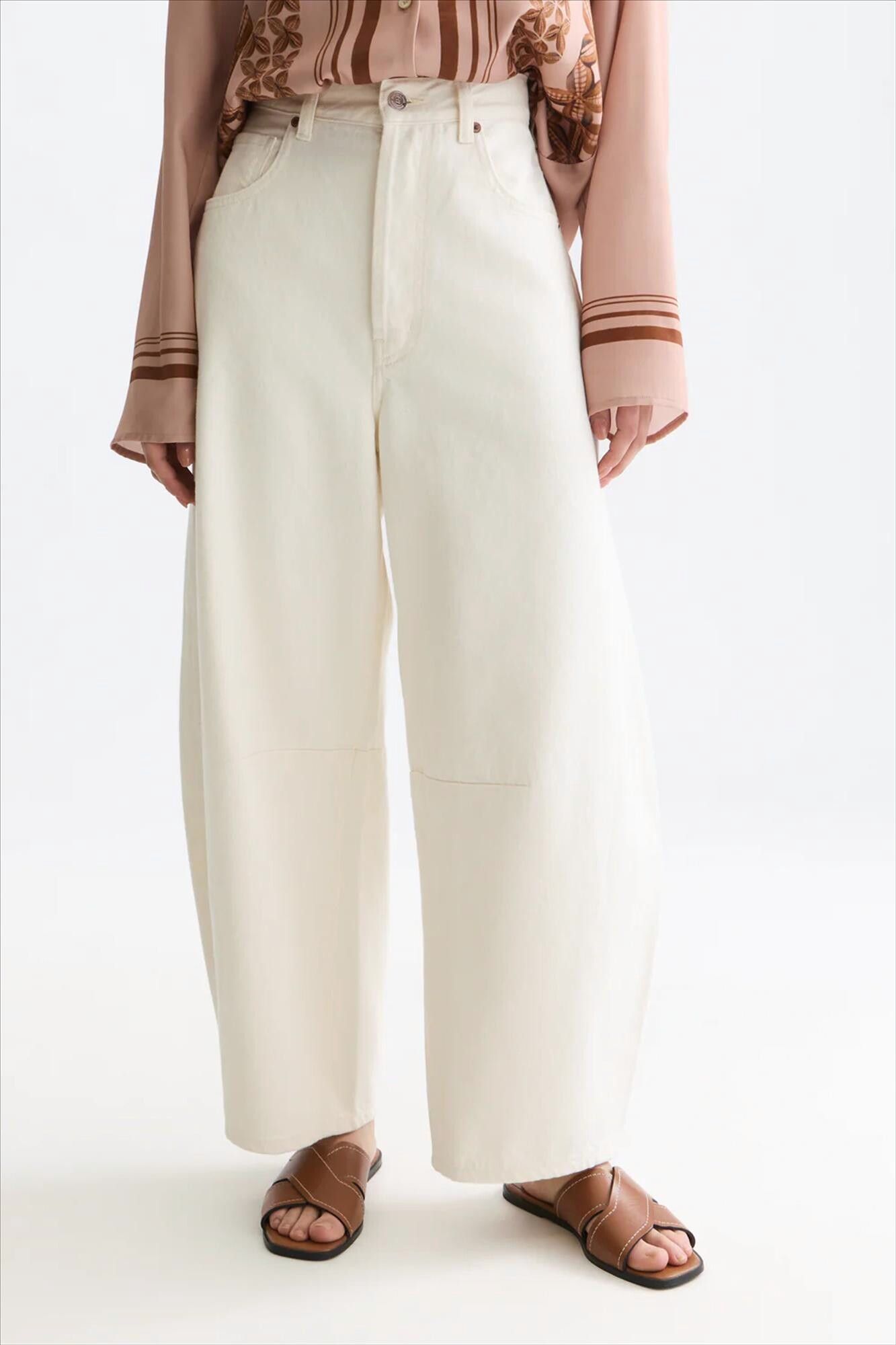 Scotch & Soda - Ecru Eve barrel jeans