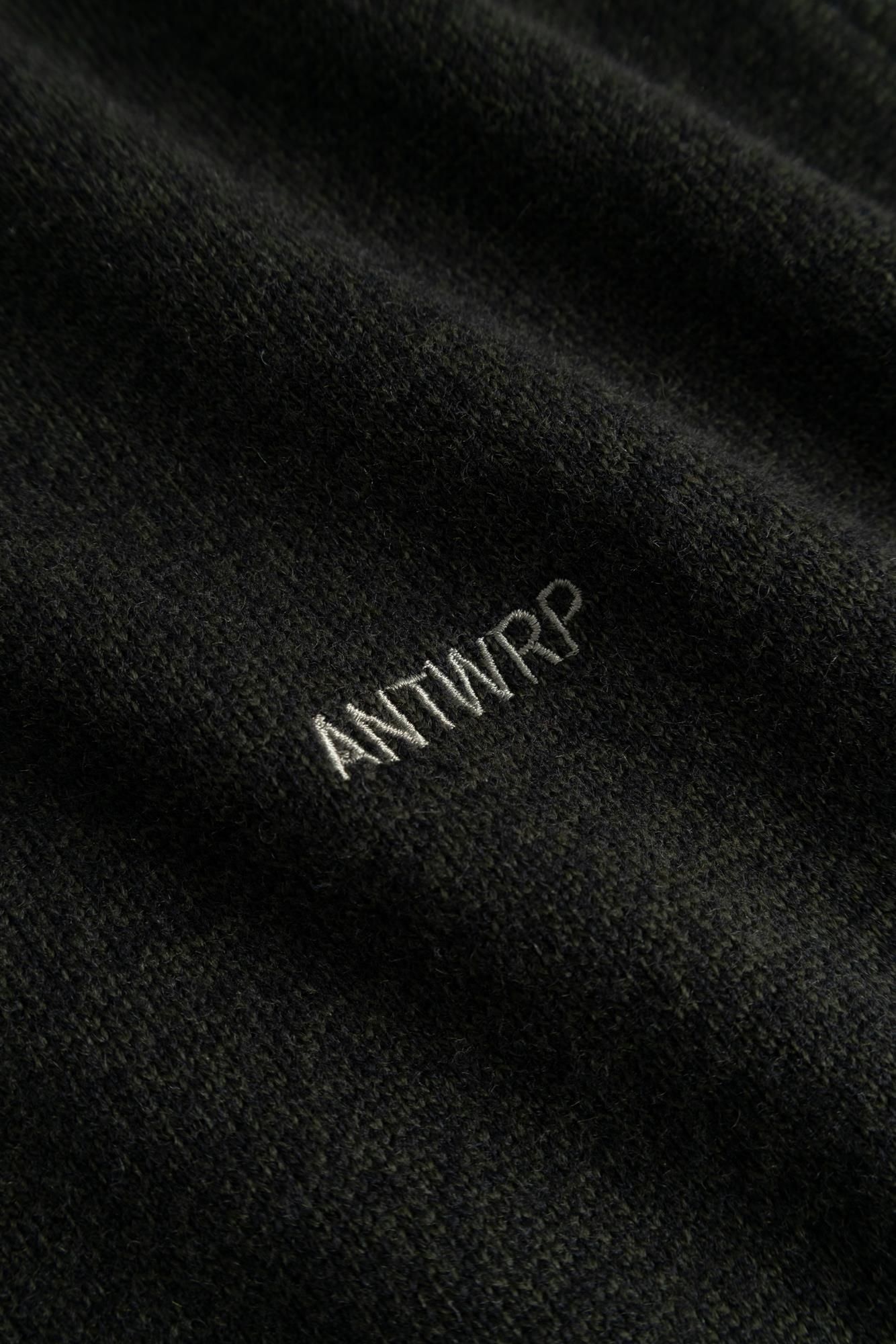Antwrp - Donkergroene Merino trui