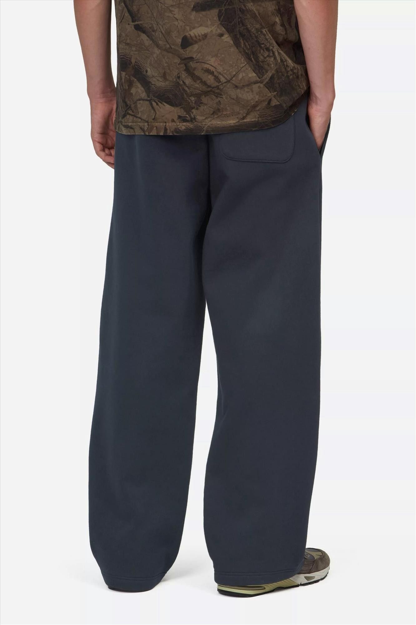 Carhartt WIP - Donkerblauwe Mack sweatpants