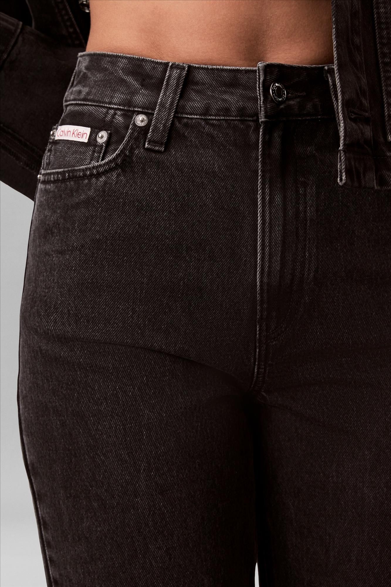 Calvin Klein Jeans - Donkergrijze Essential barrel jeans
