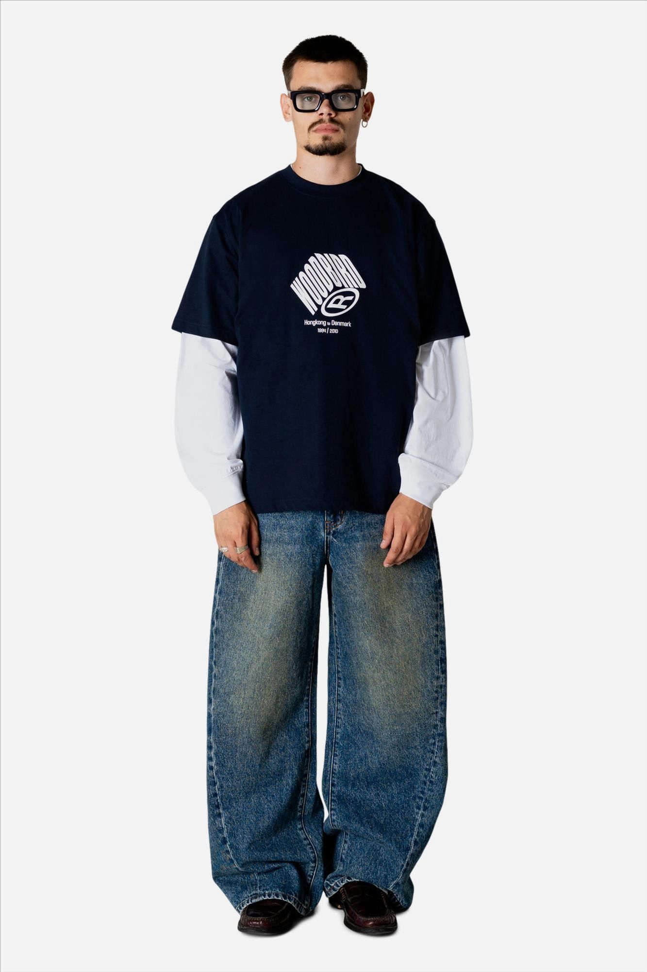 WOODBIRD - Donkerblauwe Baine Cube T-shirt