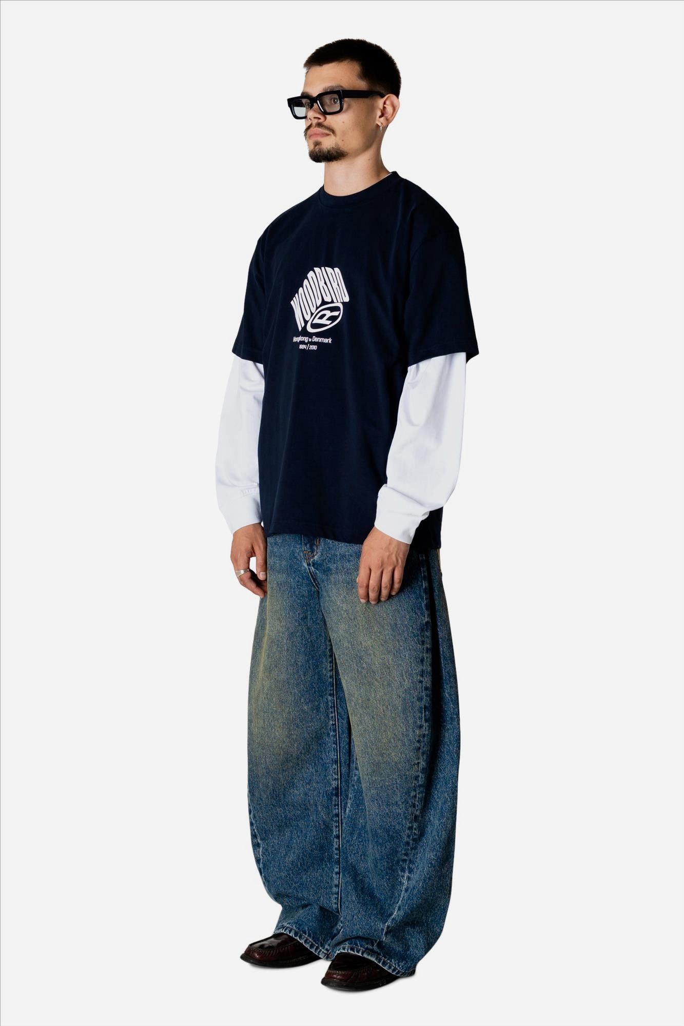 WOODBIRD - Donkerblauwe Baine Cube T-shirt