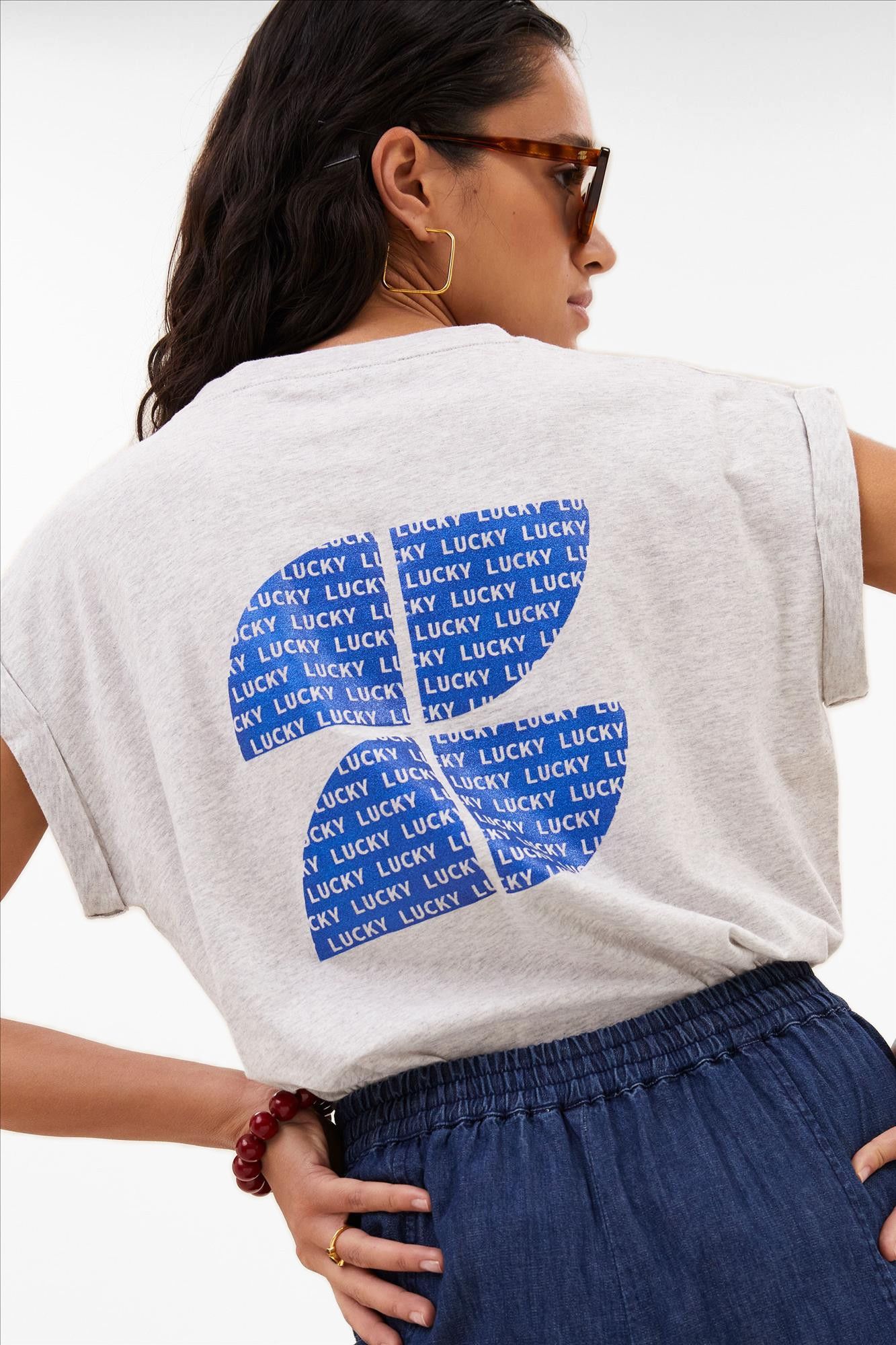 BY BAR - Grijze Tobi Clover T-shirt