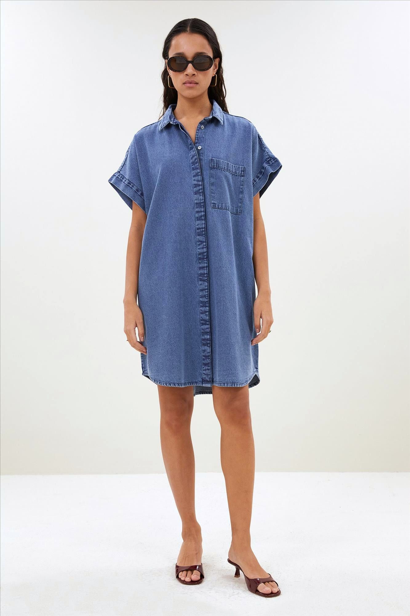 BY BAR - Donkerblauwe Hella Denim jurk