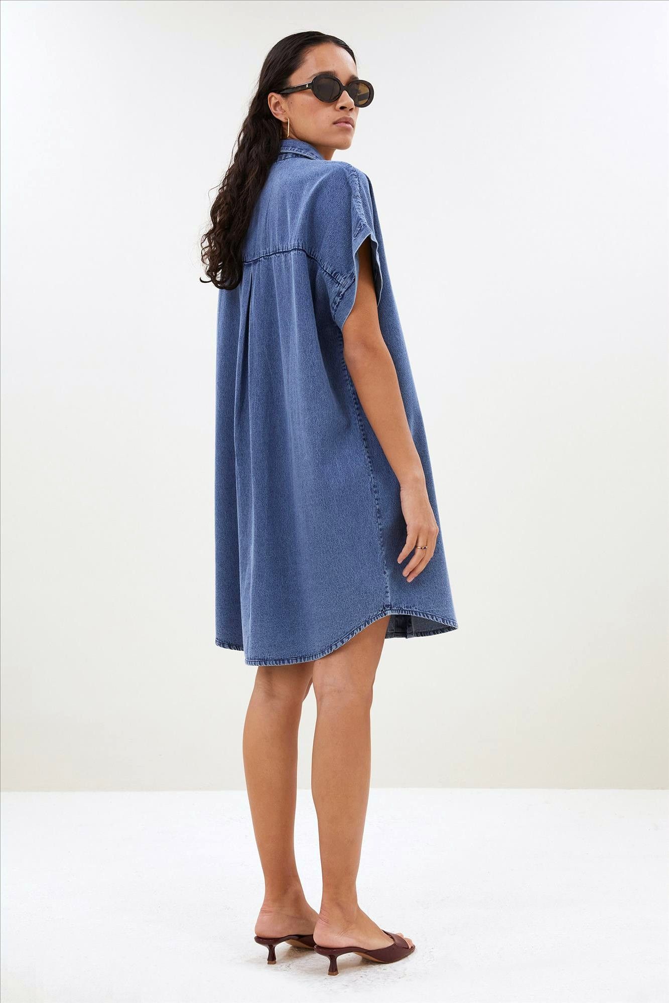 BY BAR - Donkerblauwe Hella Denim jurk