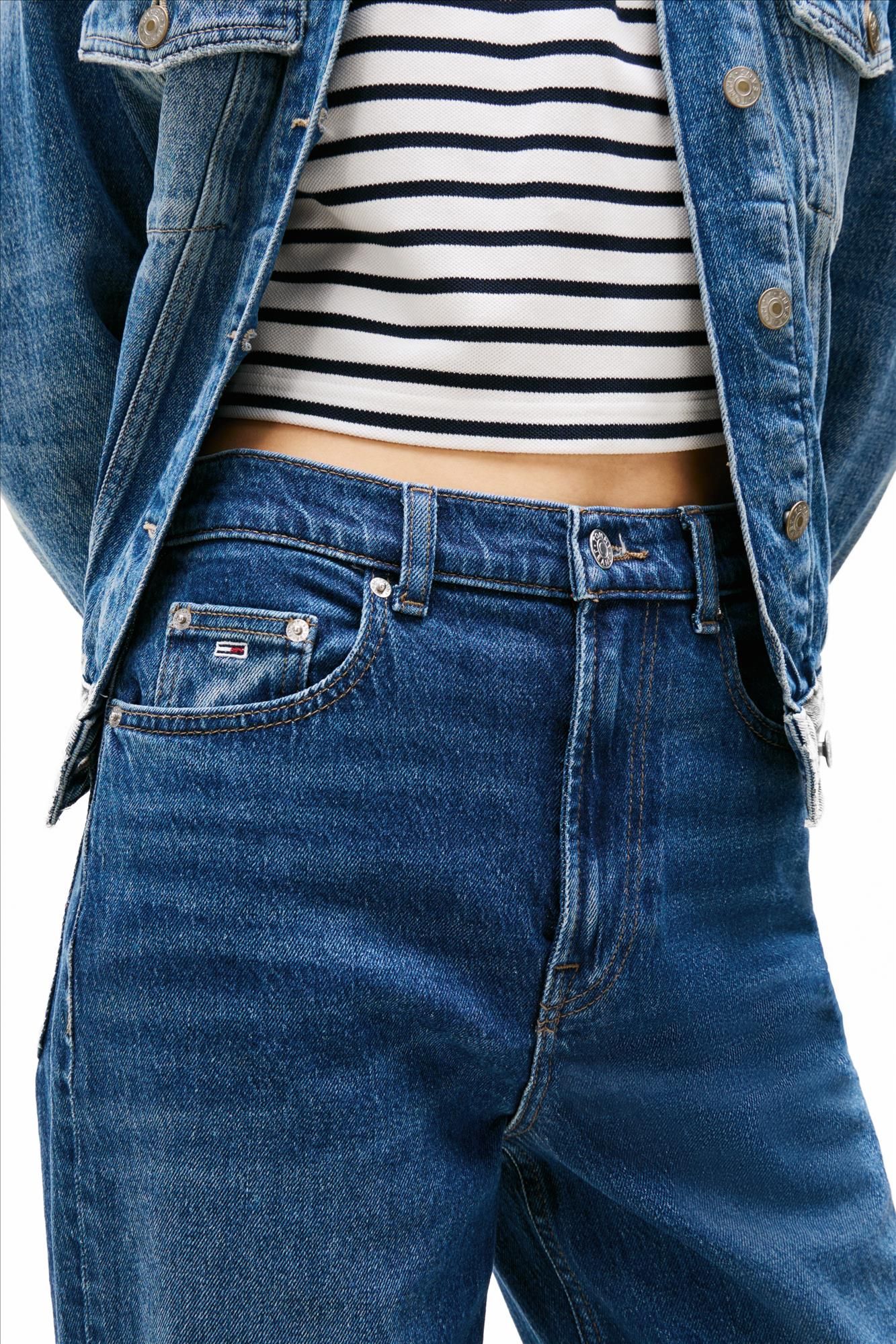 Tommy Jeans - Middenblauwe Layla slim straight jeans