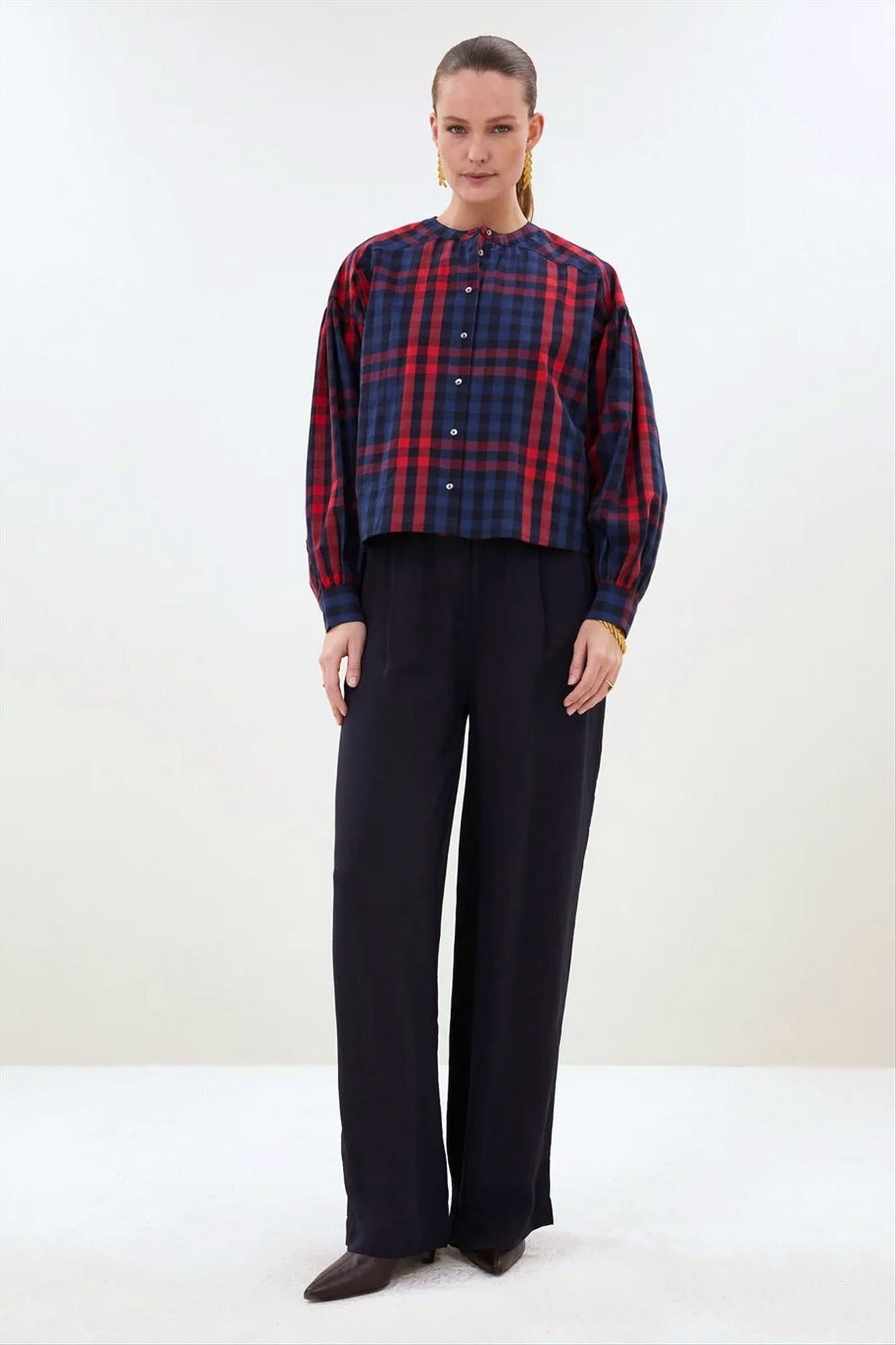 BY BAR - Donkerblauw-Rode Ella Check blouse