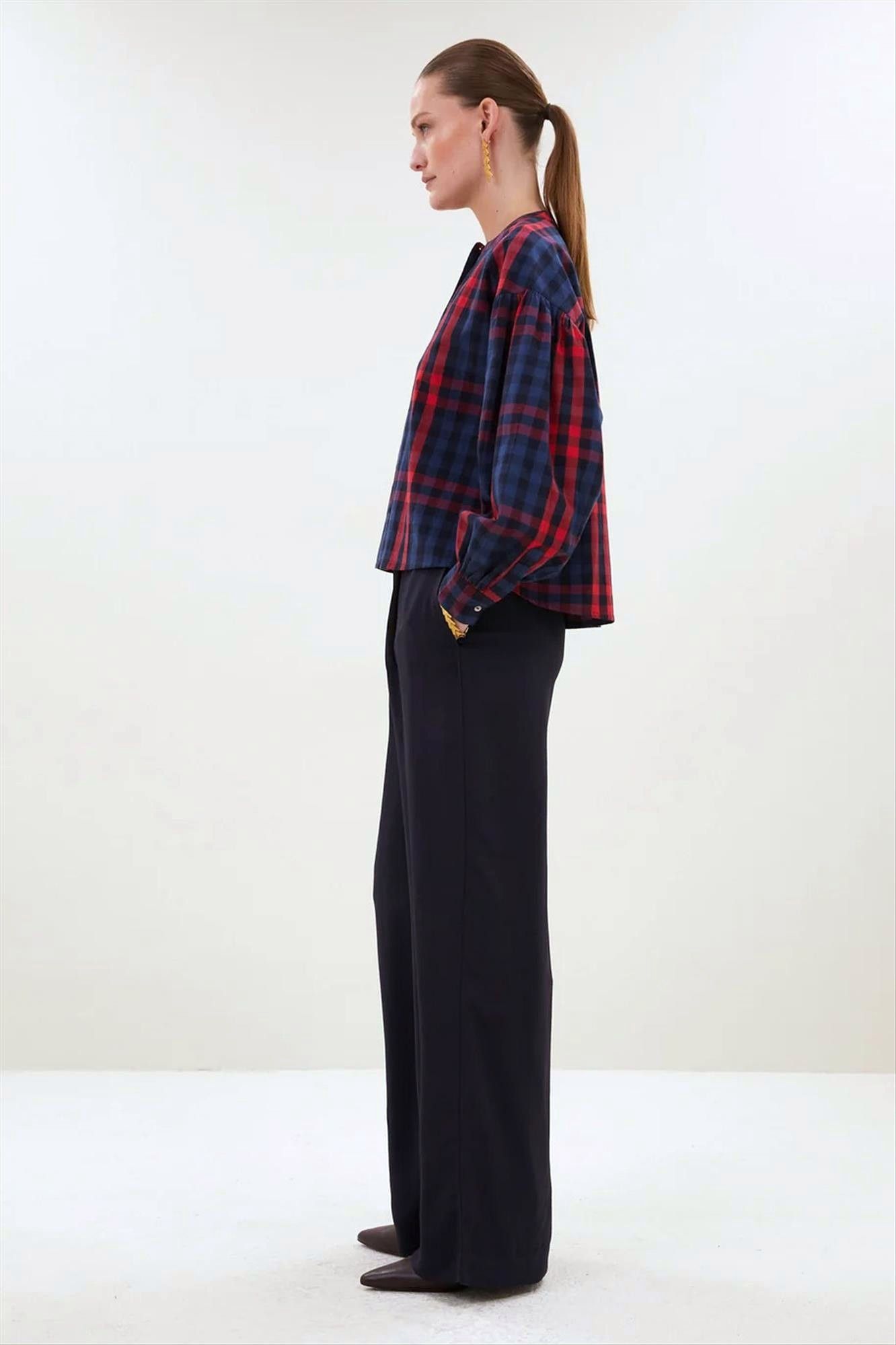 BY BAR - Donkerblauw-Rode Ella Check blouse