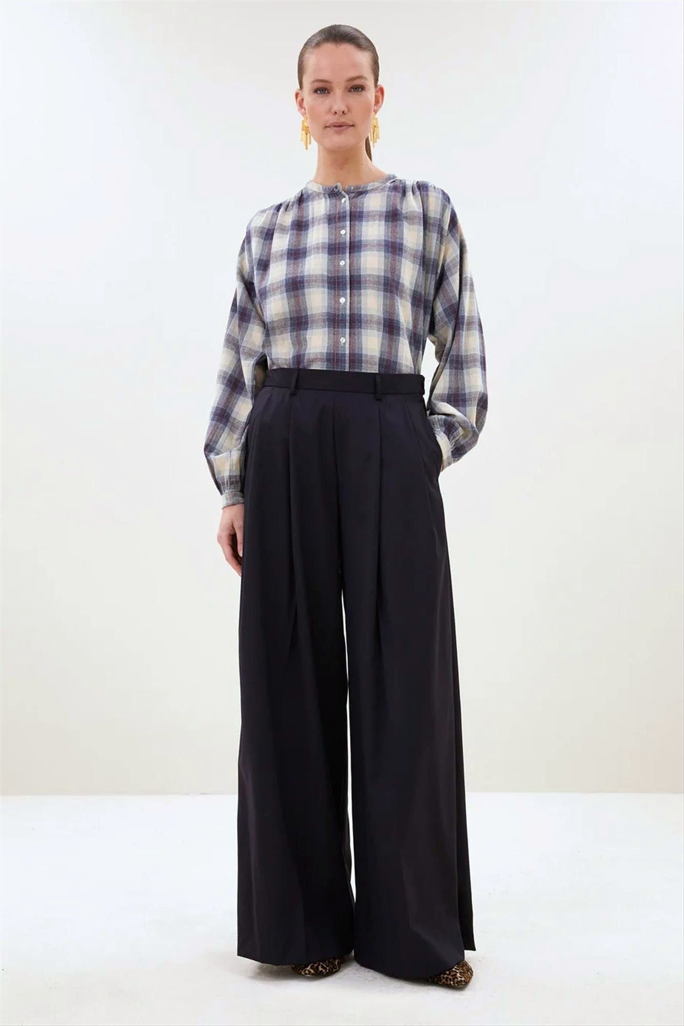 BY BAR - Ecru-Blauwe Nyka Tokyo blouse