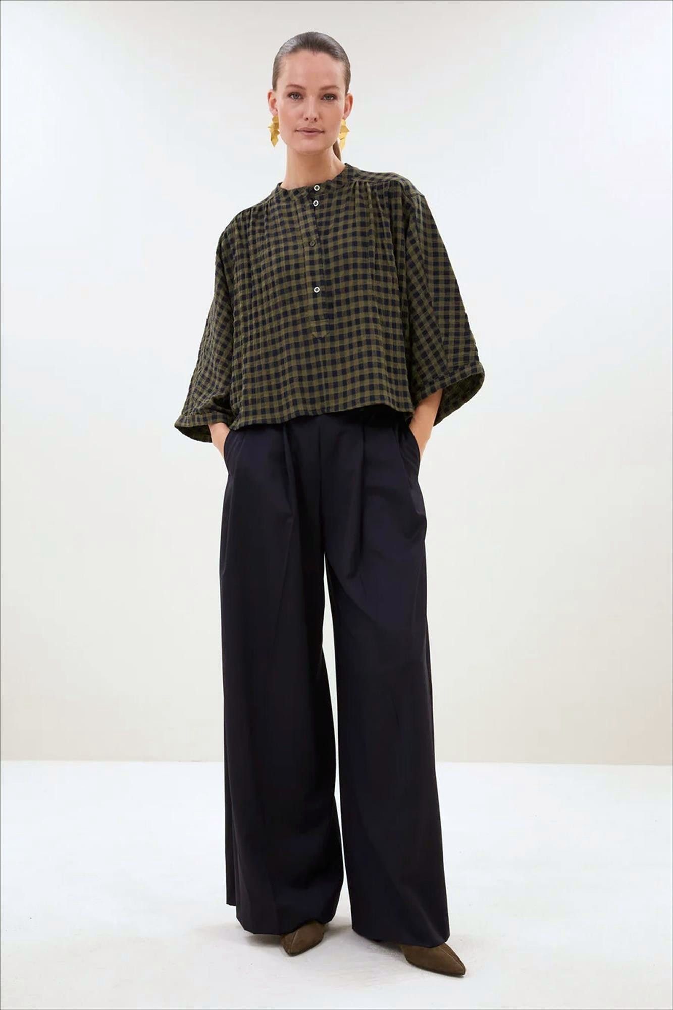 BY BAR - Olijfgroene Jess blouse