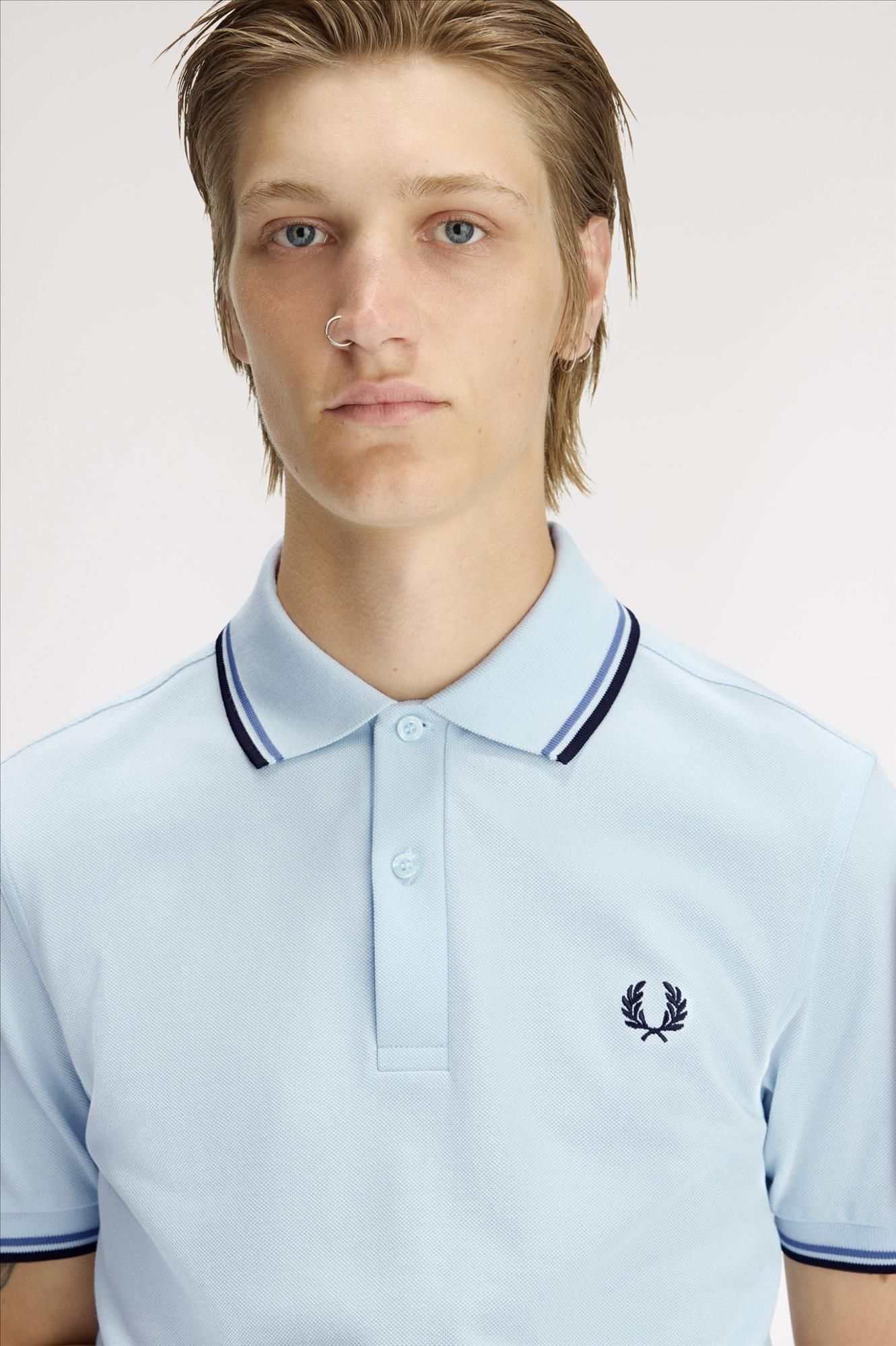 Fred Perry - Lichtblauwe Twin Tipped polo