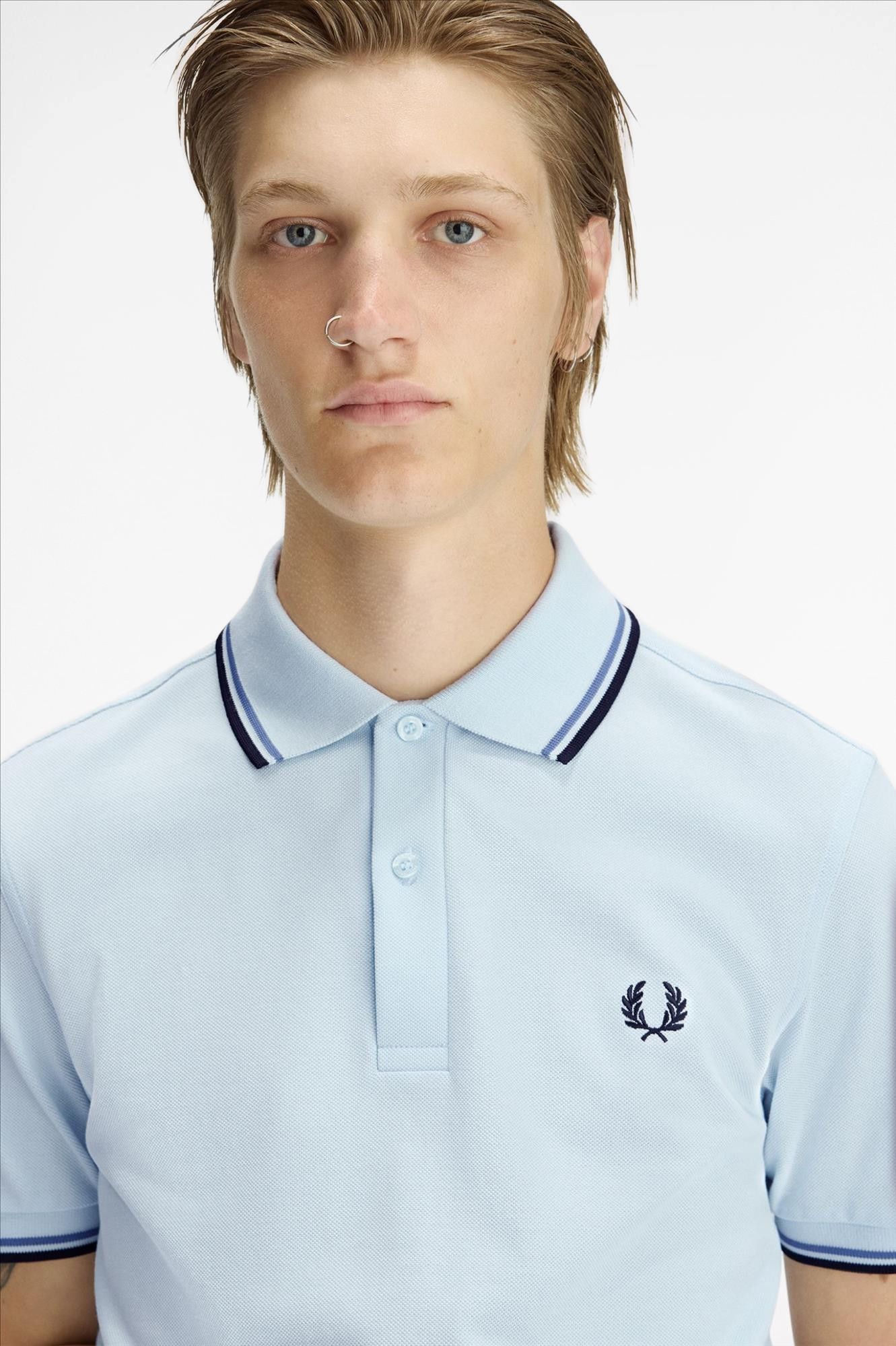 Fred Perry - Lichtblauwe Twin Tipped polo