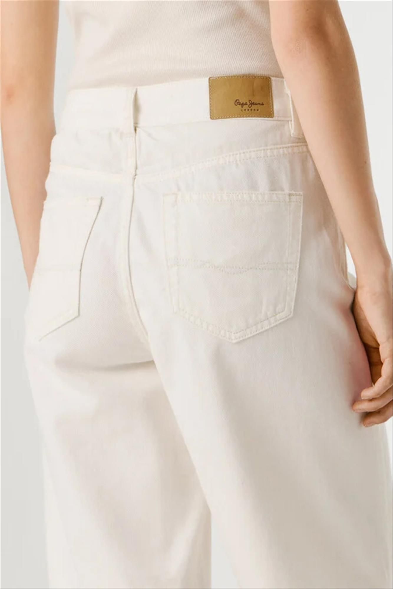 Pepe Jeans London - Ecru Lexa relaxed bermuda short
