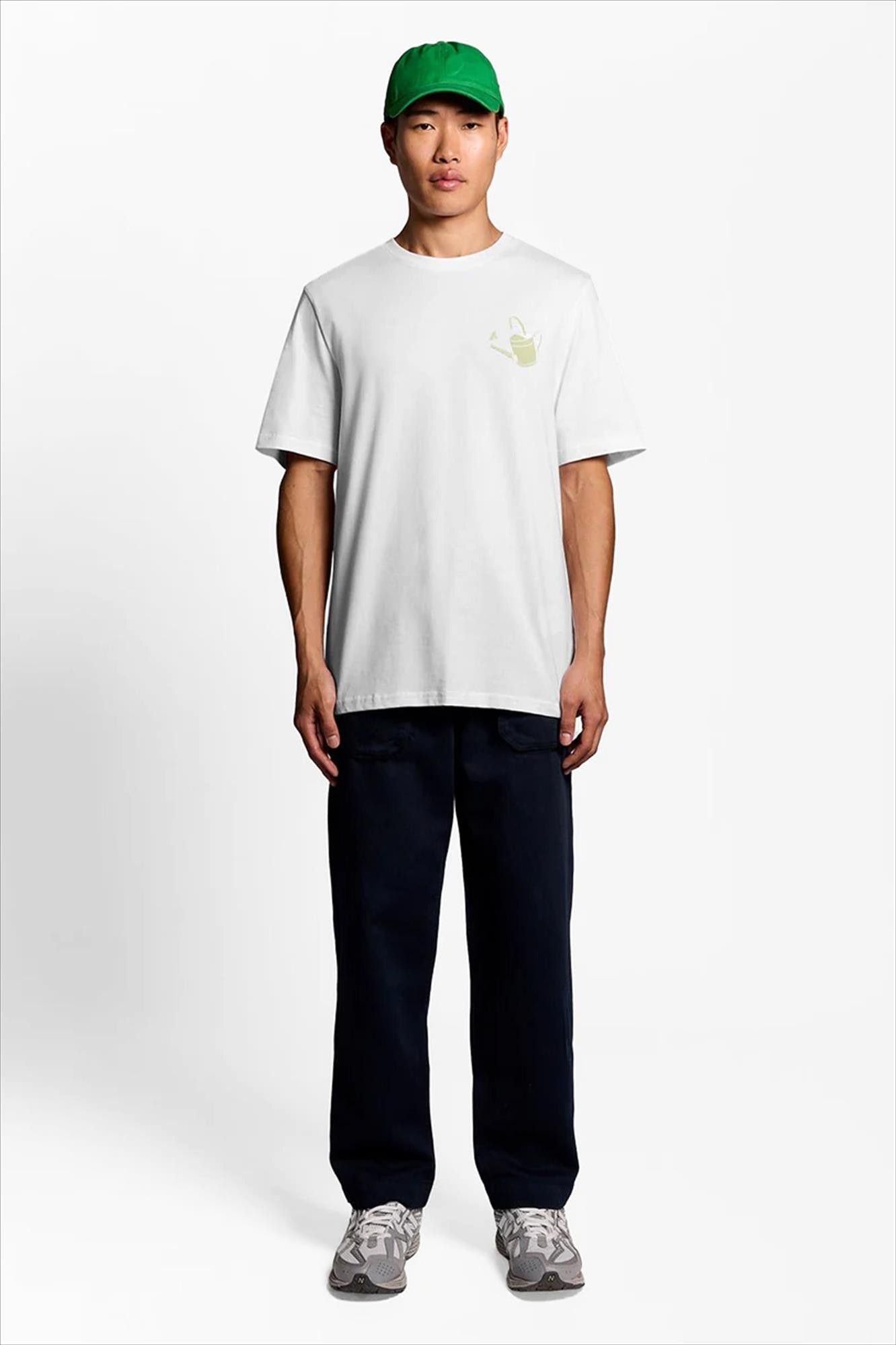 Lyle & Scott - Witte Watering Can Graphic T-shirt