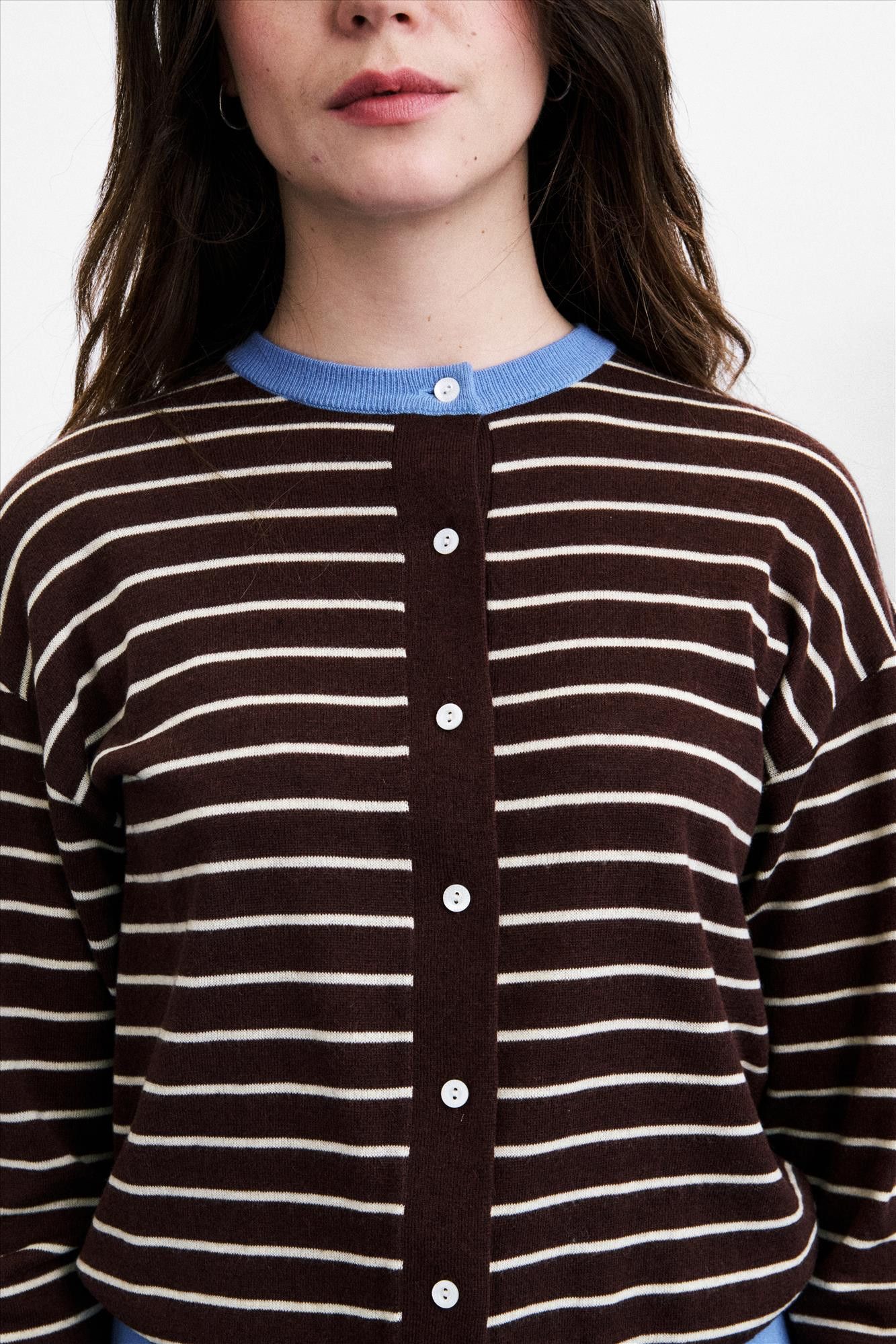FRNCH - Donkerbruine Kastro cardigan-sjaal set