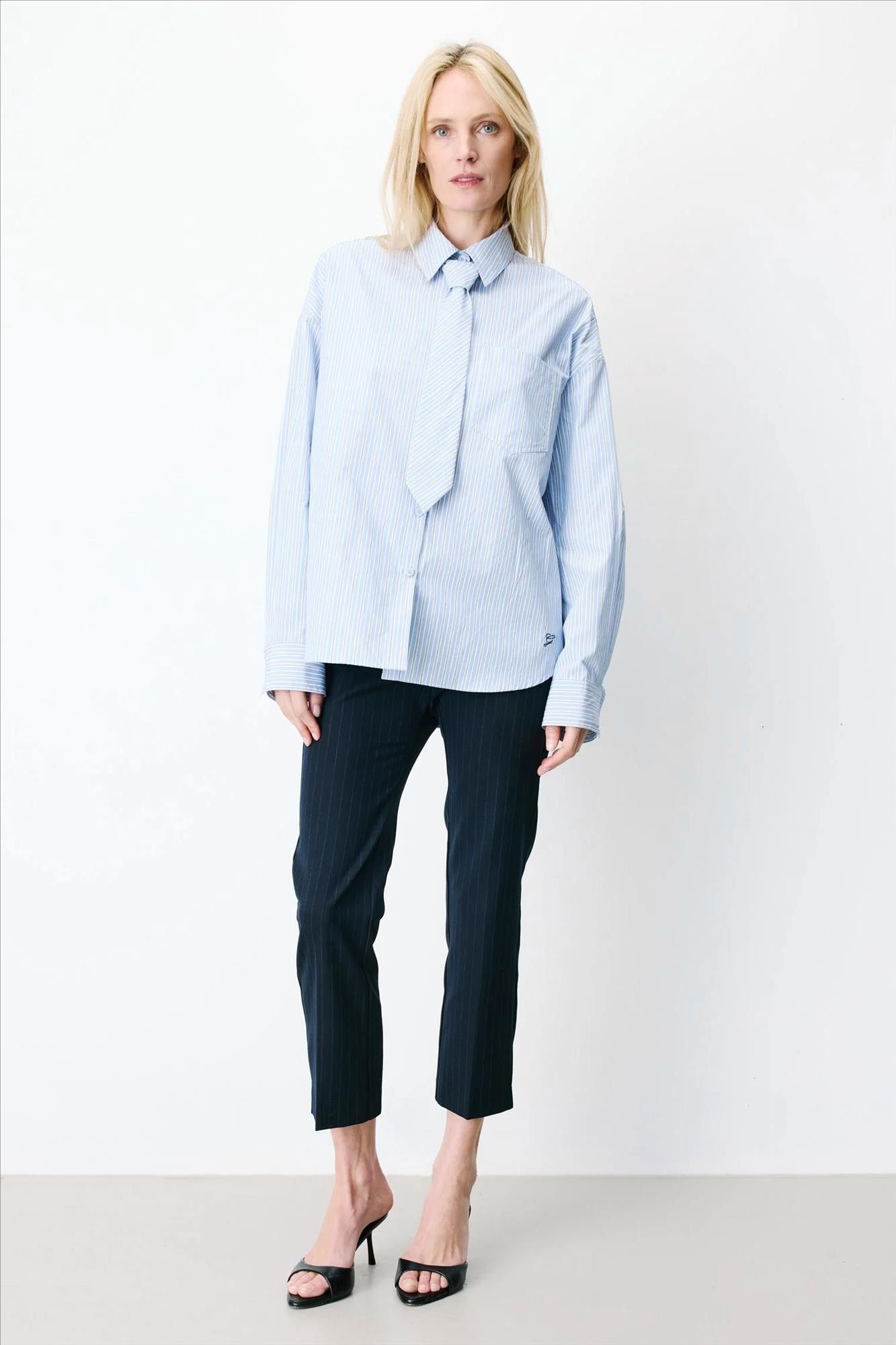 Grace & Mila - Lichtblauwe Ciel Athena blouse
