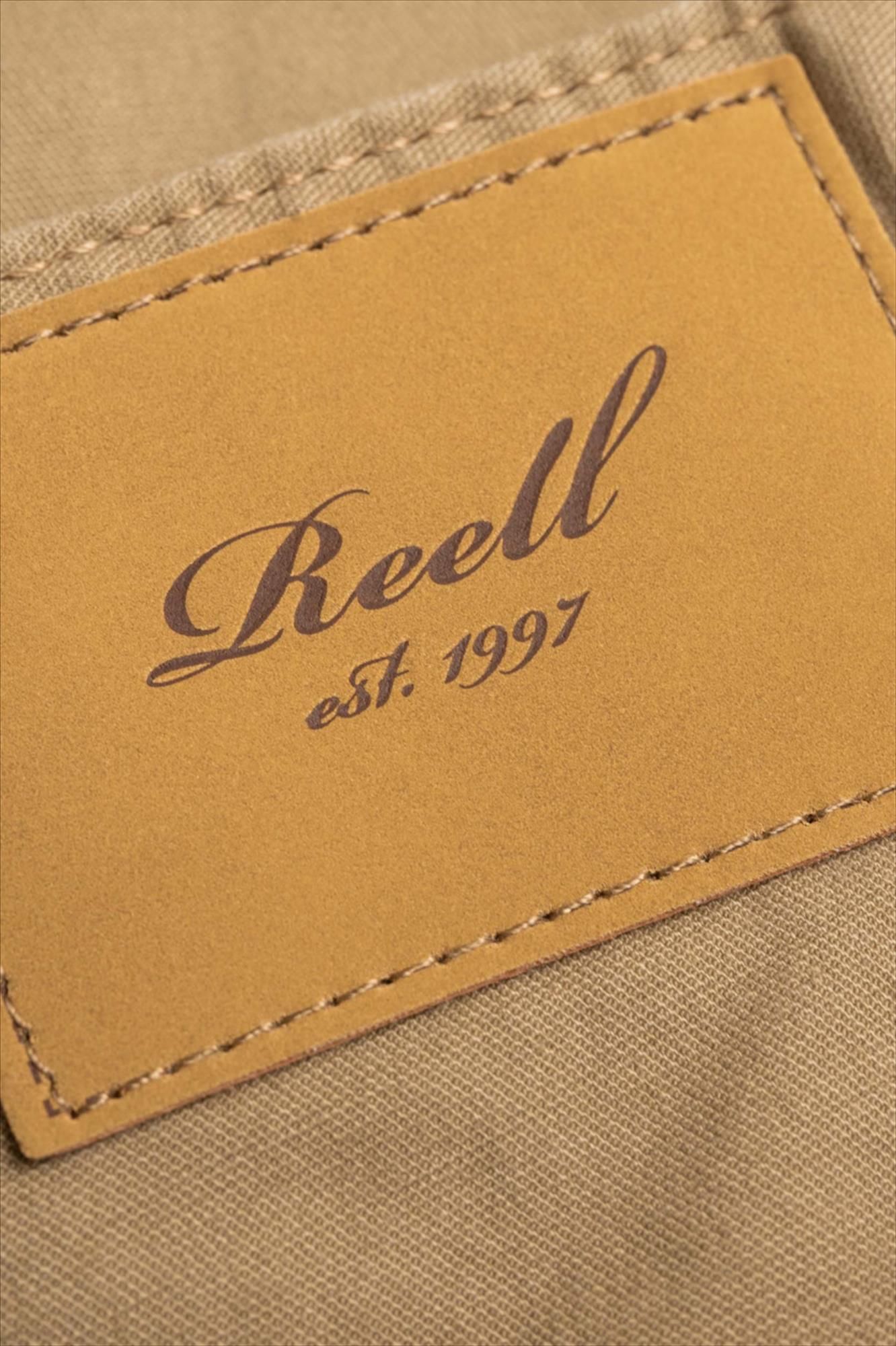 Reell - Beige Solid short