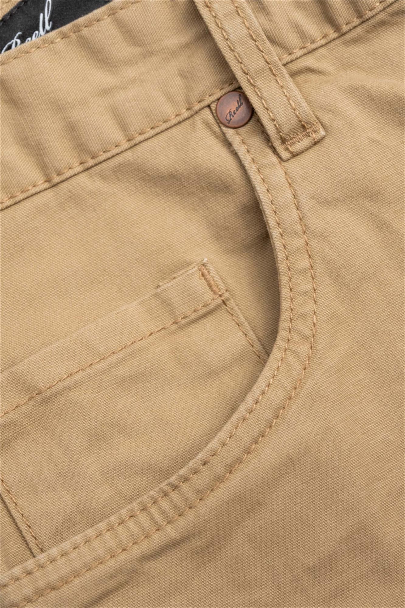Reell - Beige Solid short